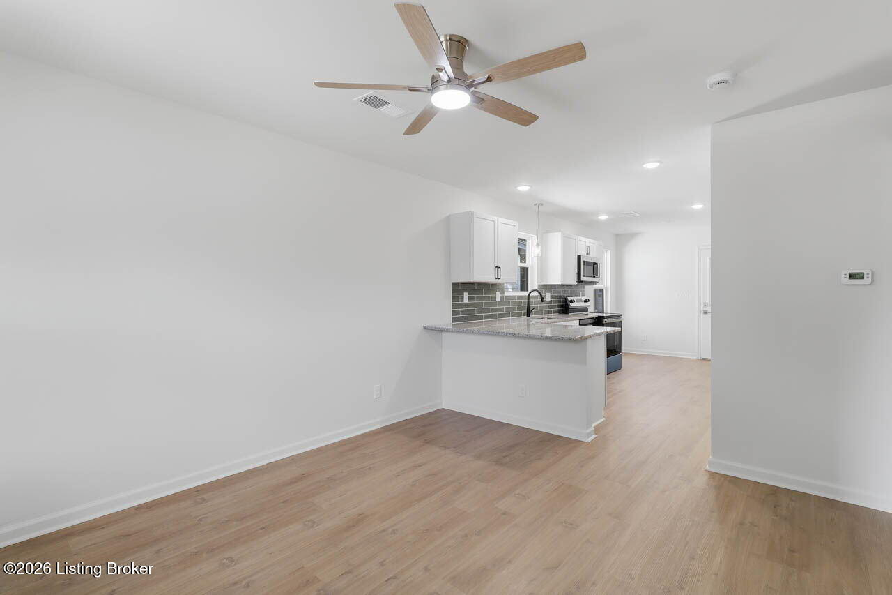 1603 Bicknell Ave Property Photo 11