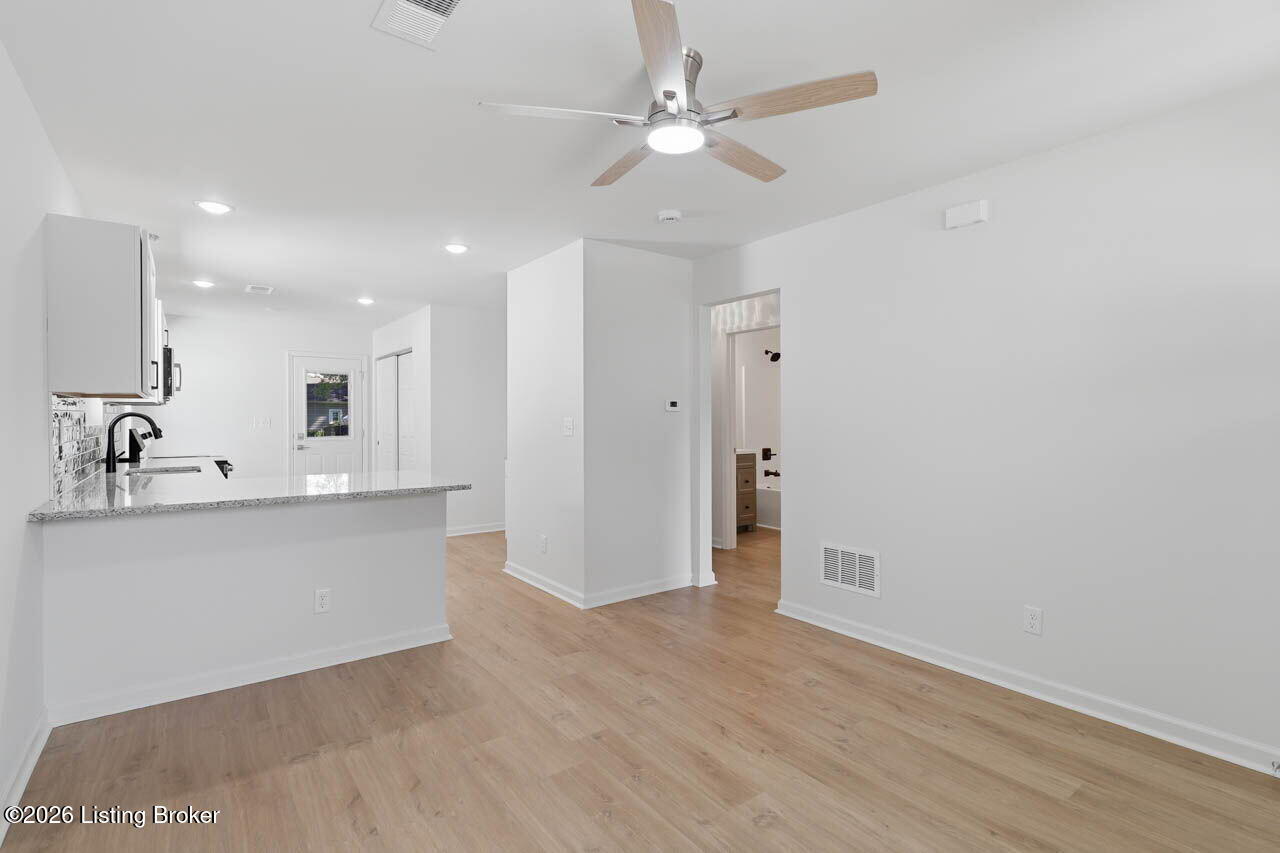 1603 Bicknell Ave Property Photo 13