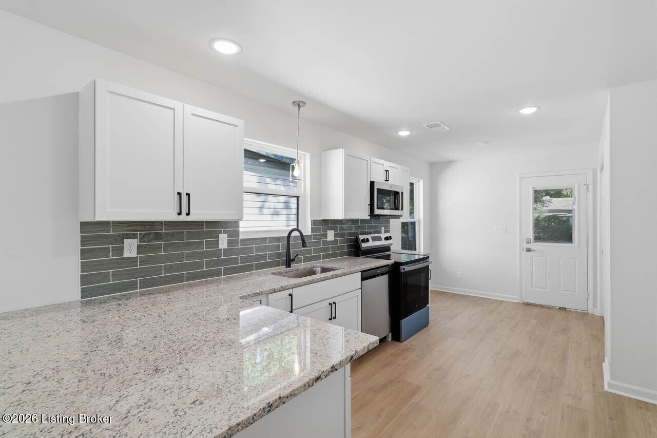 1603 Bicknell Ave Property Photo 14