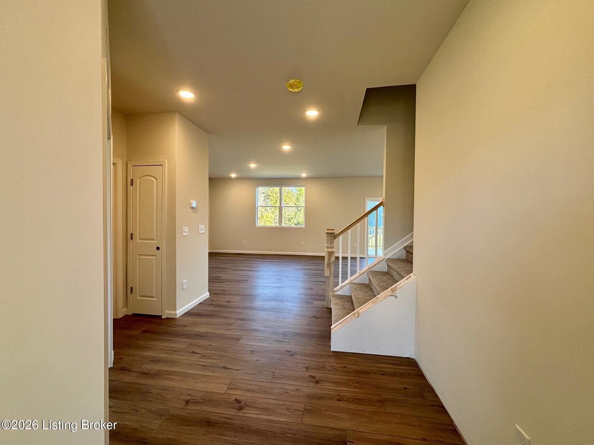 266 Ardmore Crossing Dr Property Photo 2