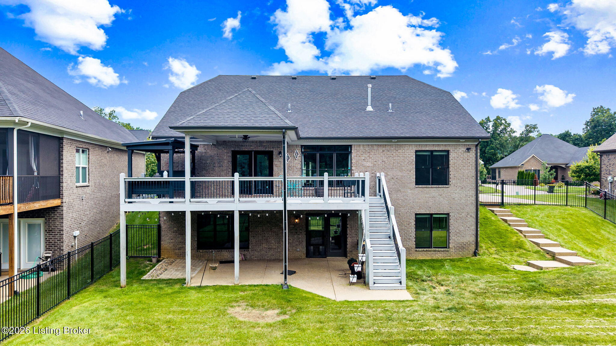 1922 Scenic Lakes Dr Property Photo 4