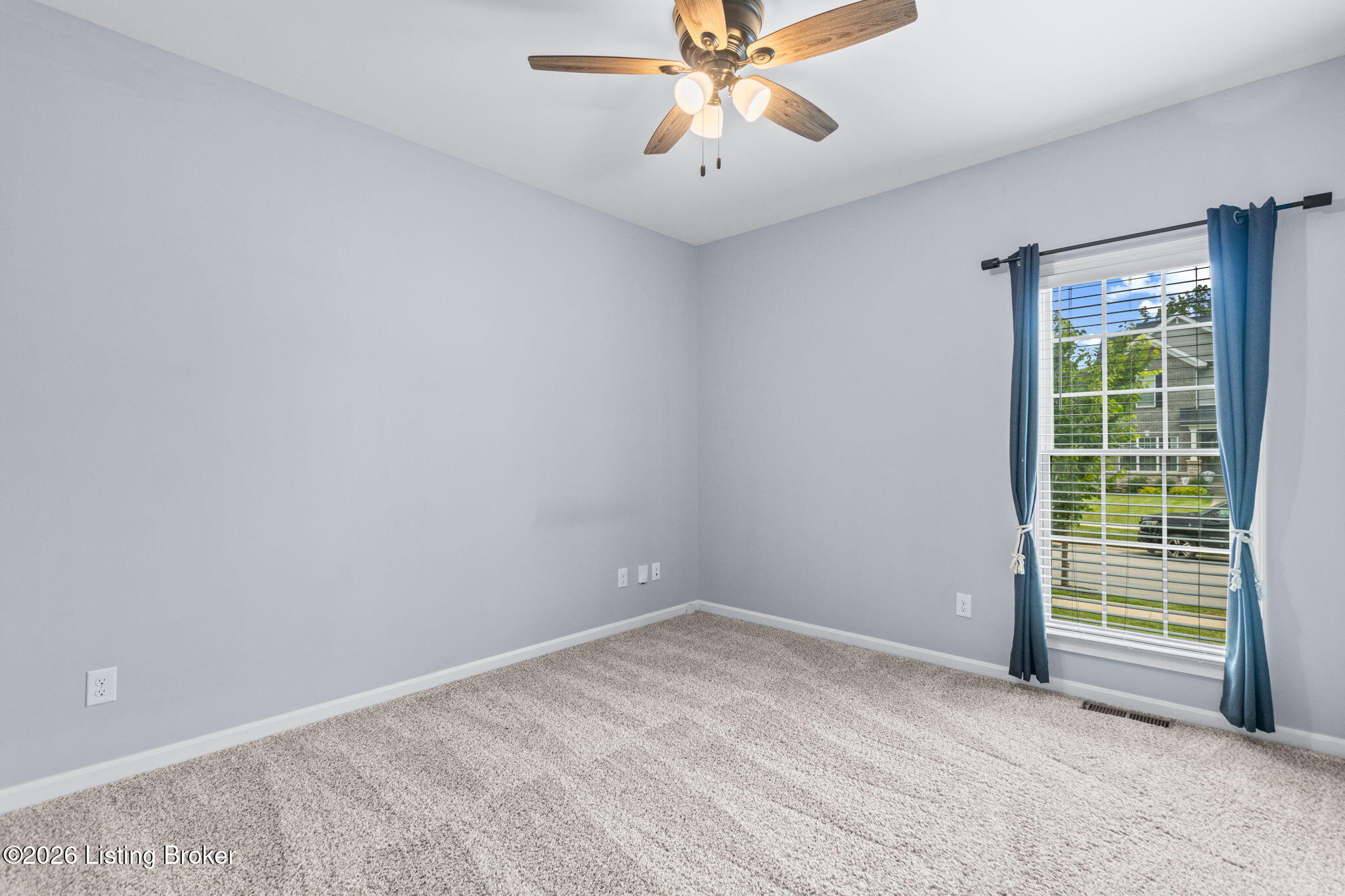 1922 Scenic Lakes Dr Property Photo 33