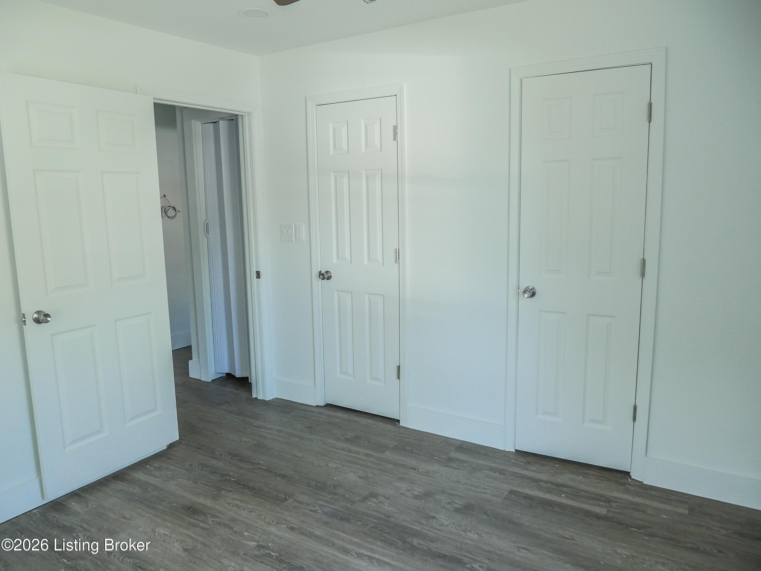 1624 Hemlock Ct Property Photo 9