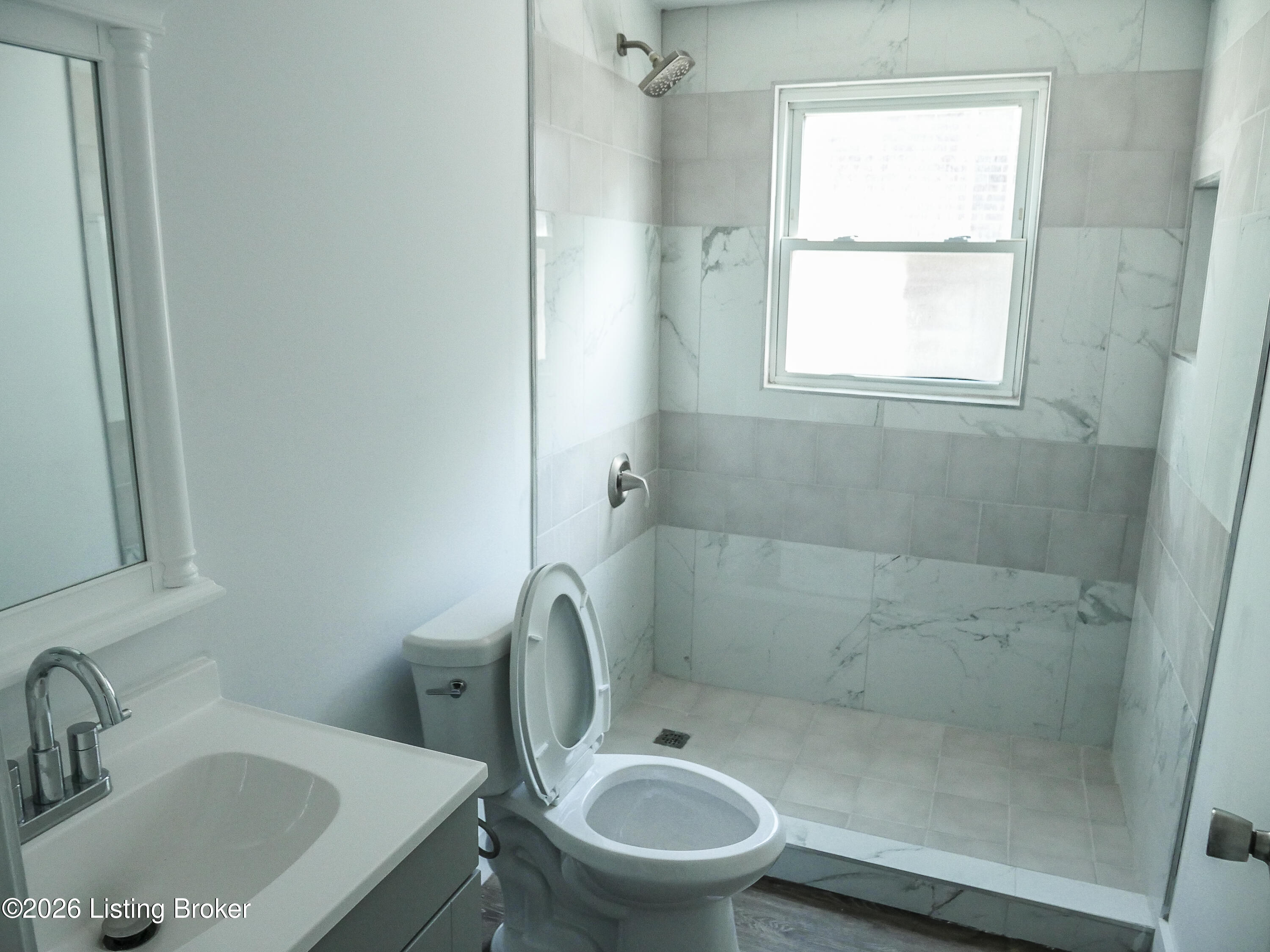 1624 Hemlock Ct Property Photo 10