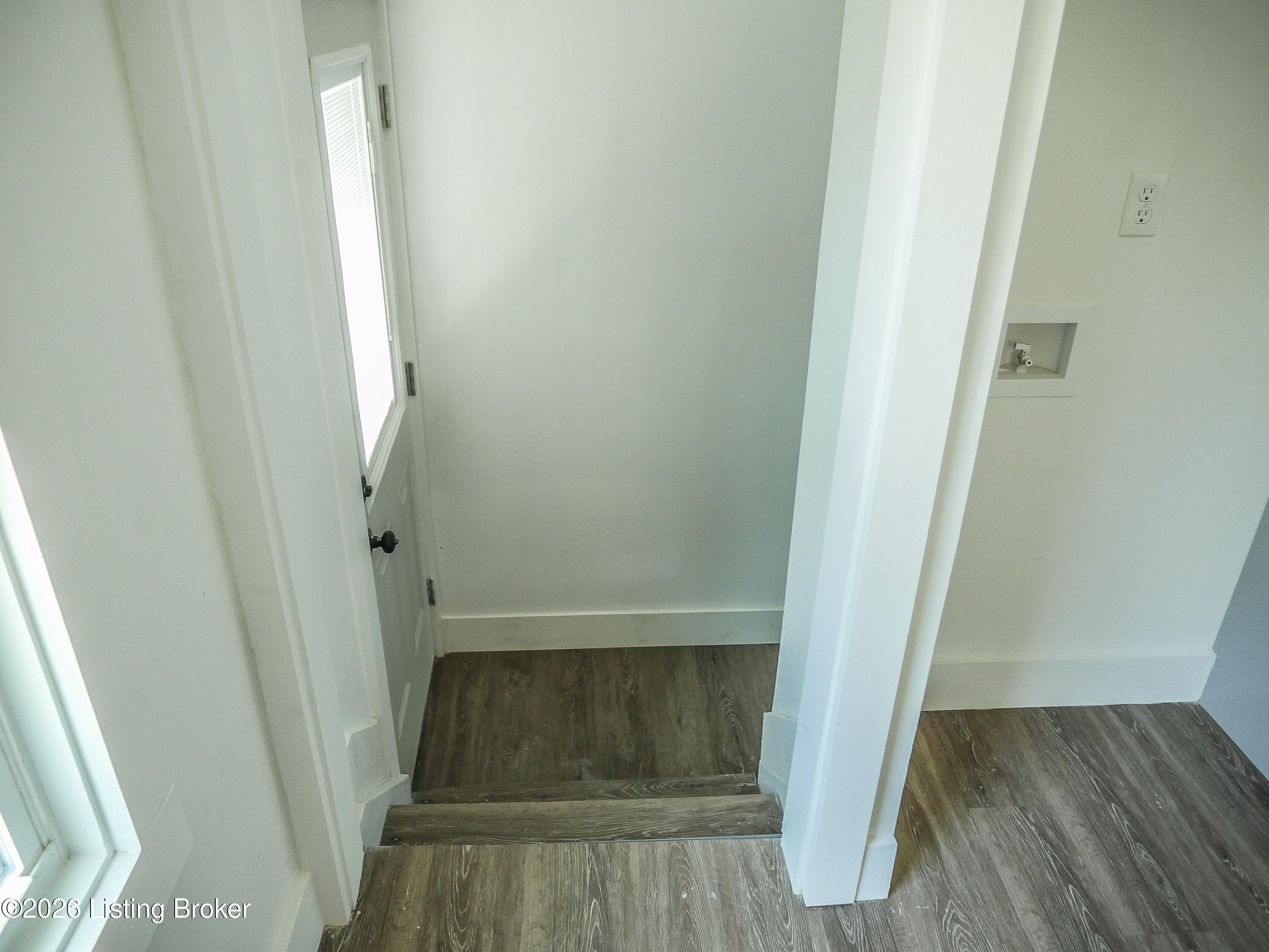 1624 Hemlock Ct Property Photo 30