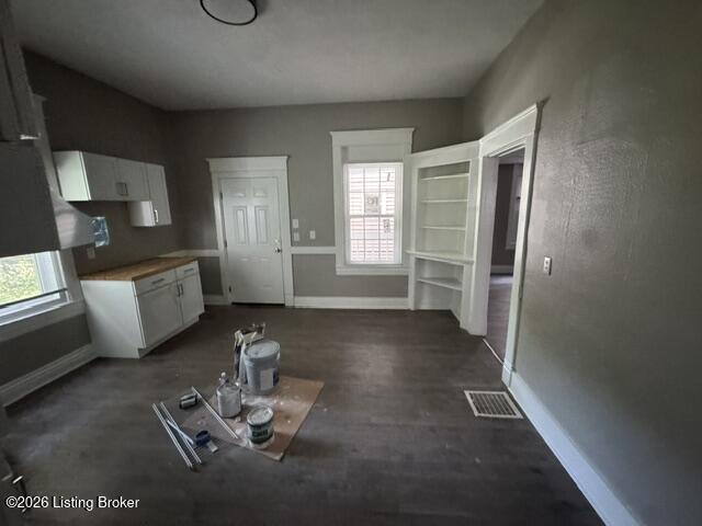 2243 Date St Property Photo 6