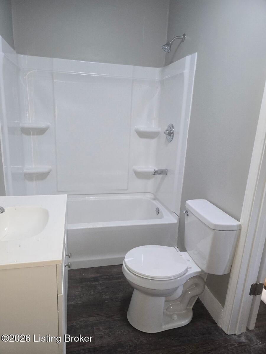 2111 S 7th Street Rd Property Photo 5