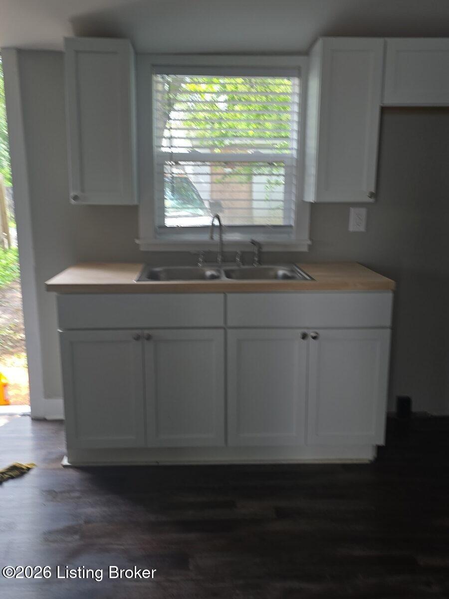 2111 S 7th Street Rd Property Photo 6