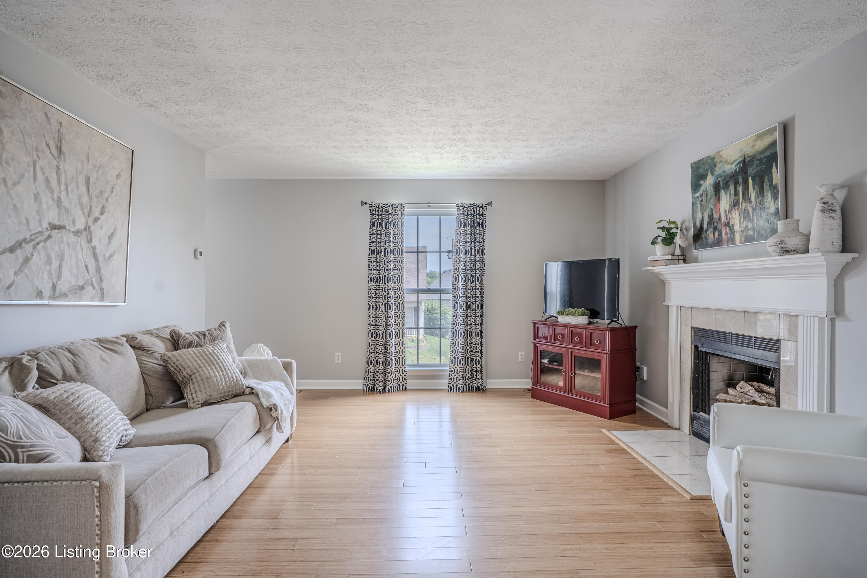 2400 English Station Dr Property Photo 2