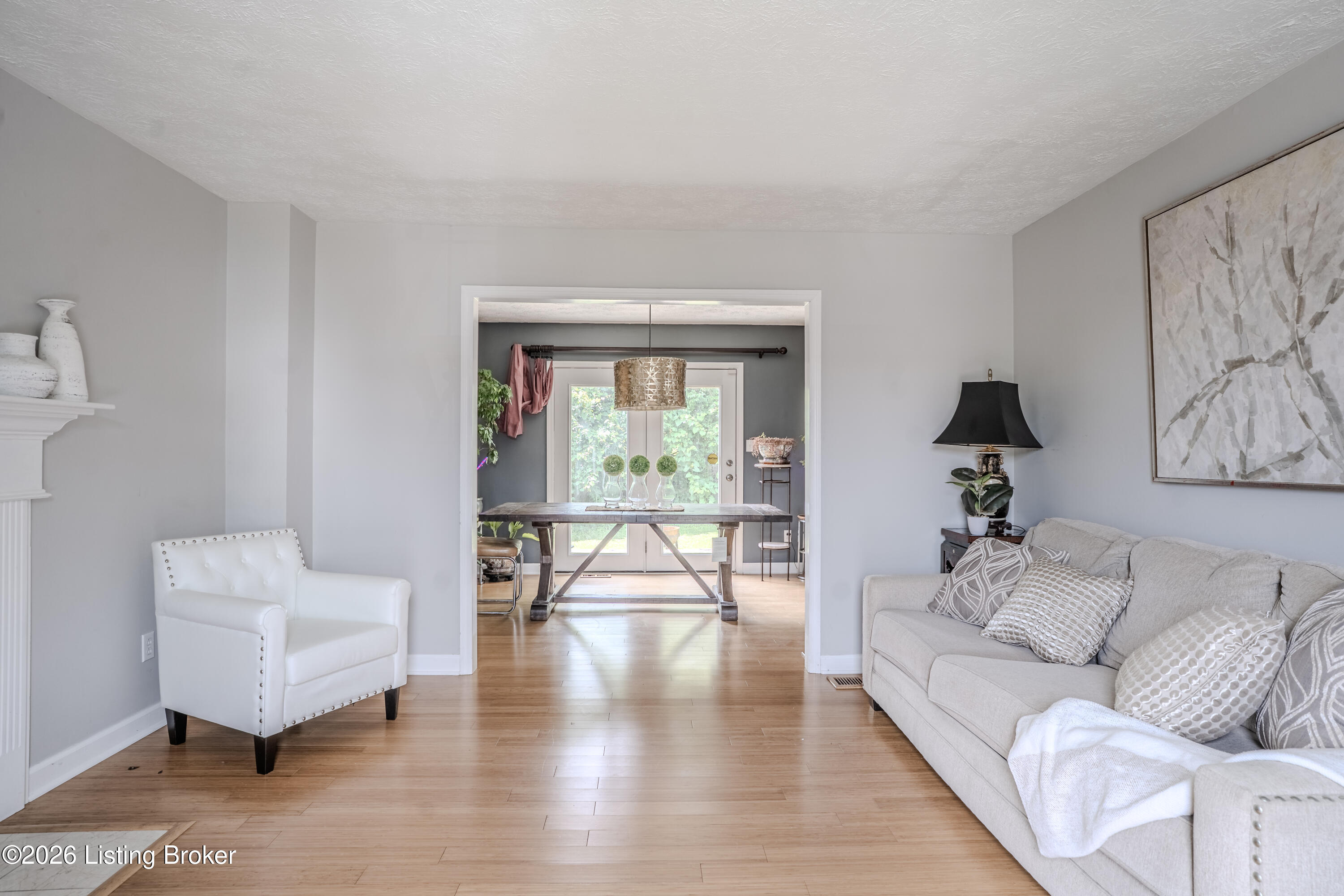 2400 English Station Dr Property Photo 5