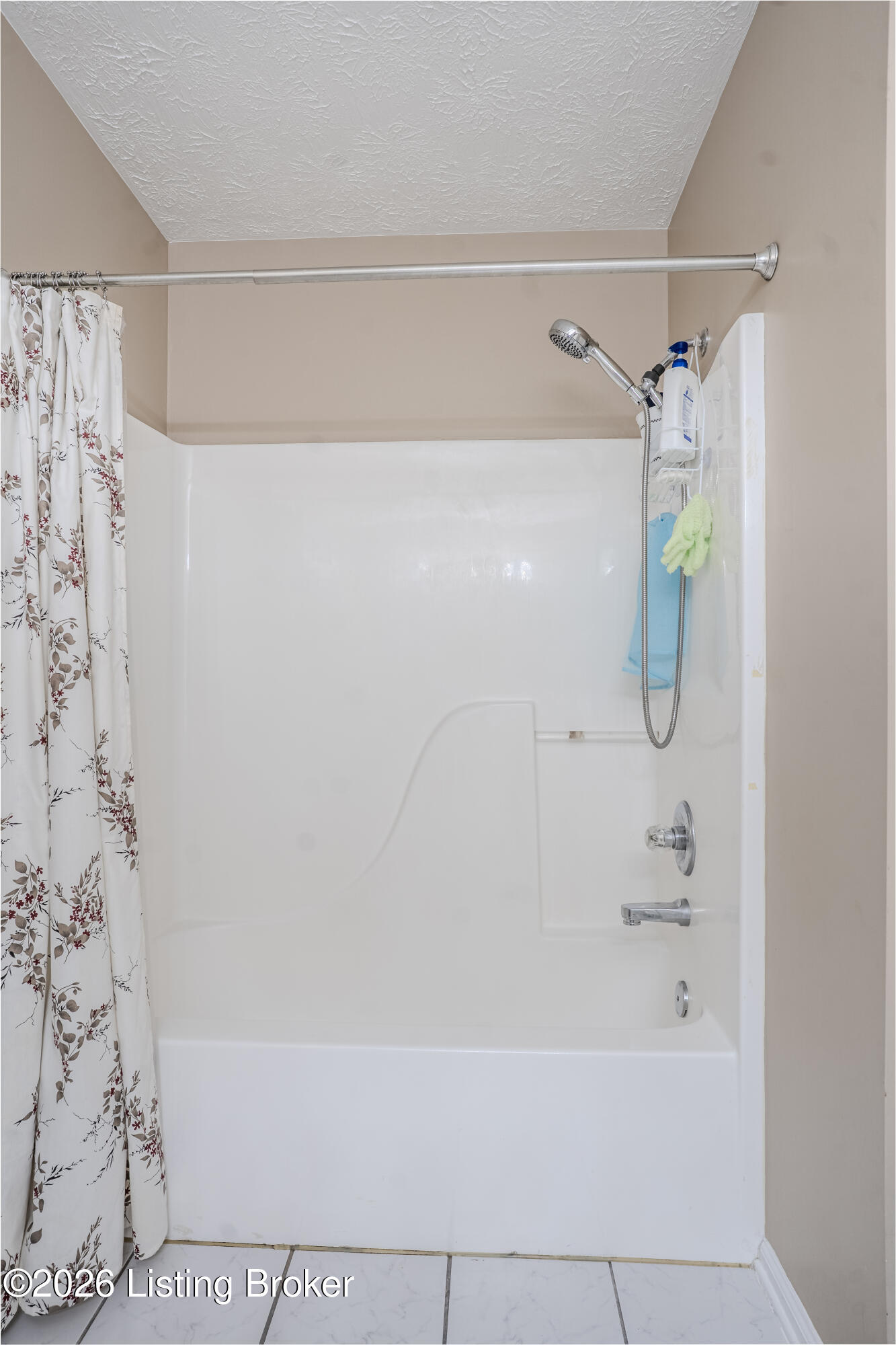 2400 English Station Dr Property Photo 27