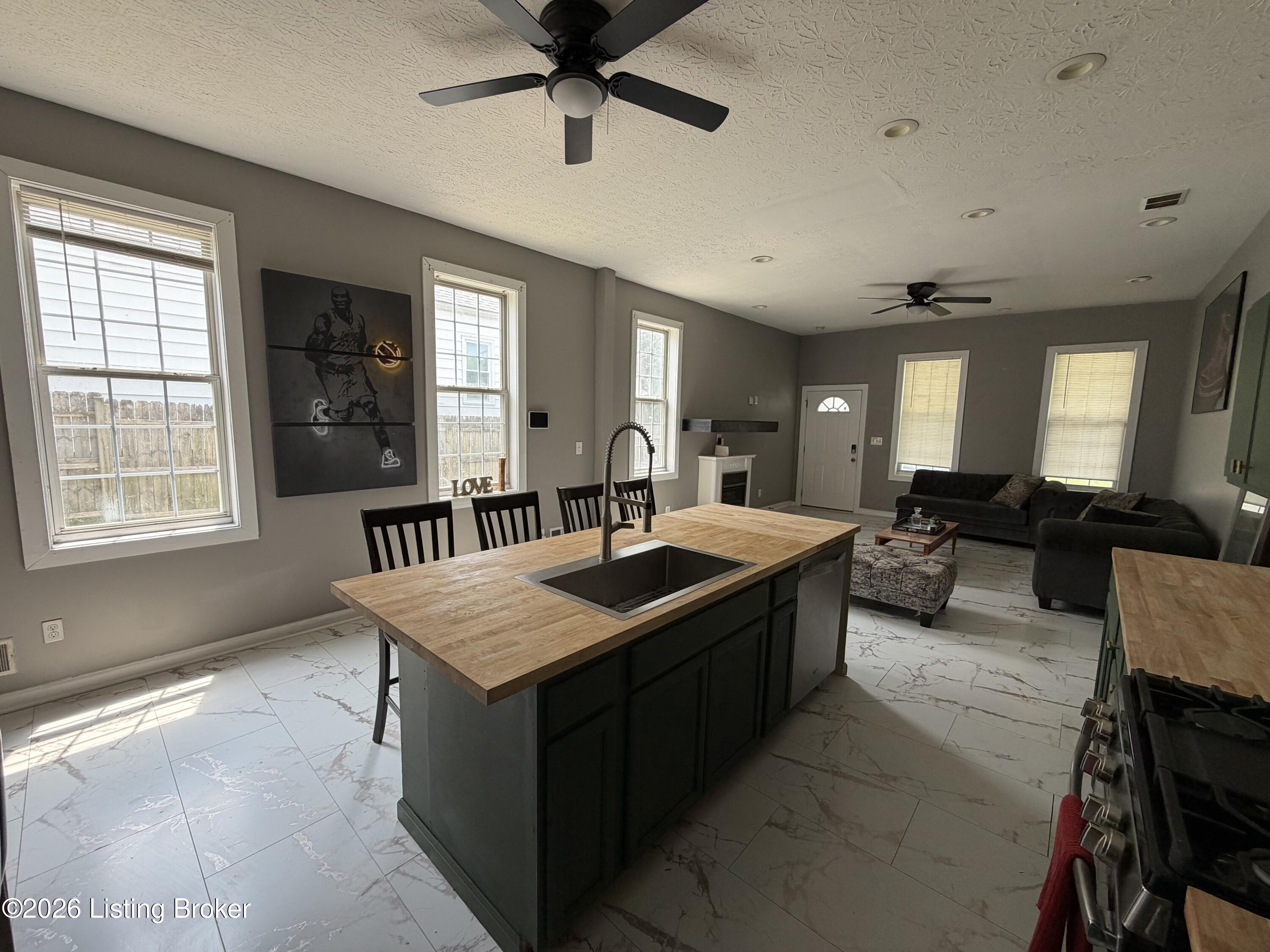 3679 Parthenia Ave Property Photo 13
