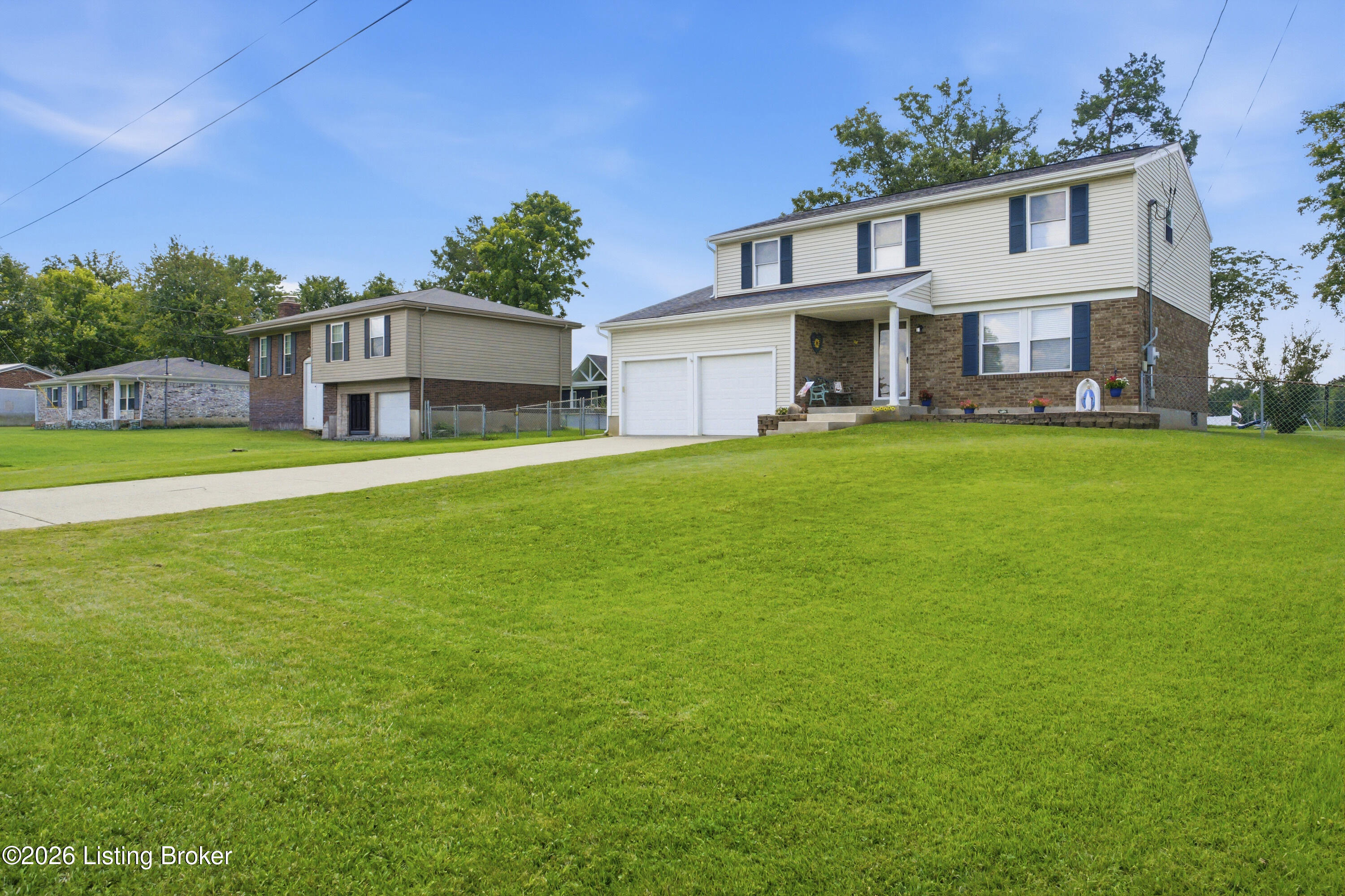 277 Fortney Ln Property Photo 2