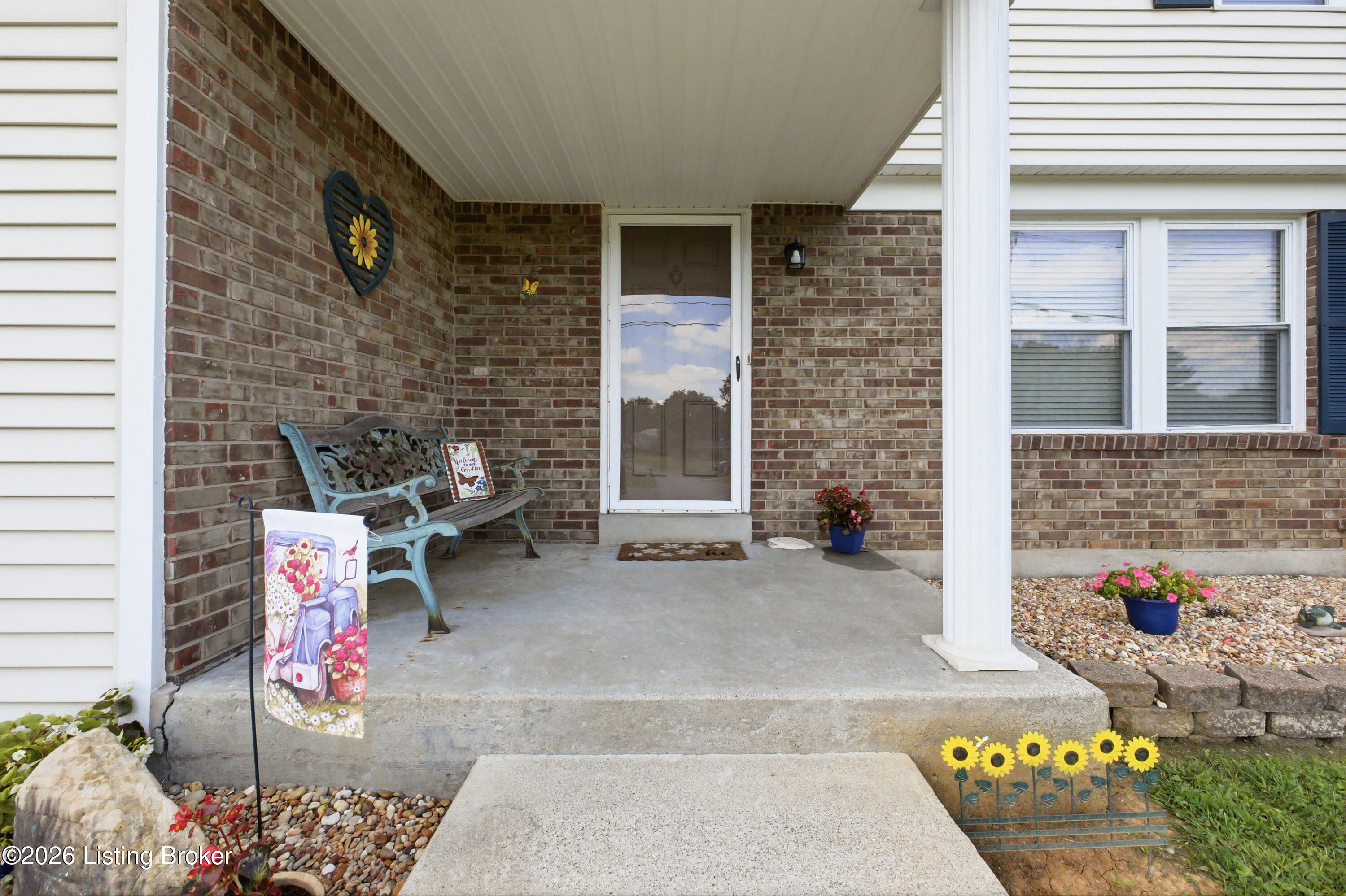 277 Fortney Ln Property Photo 9