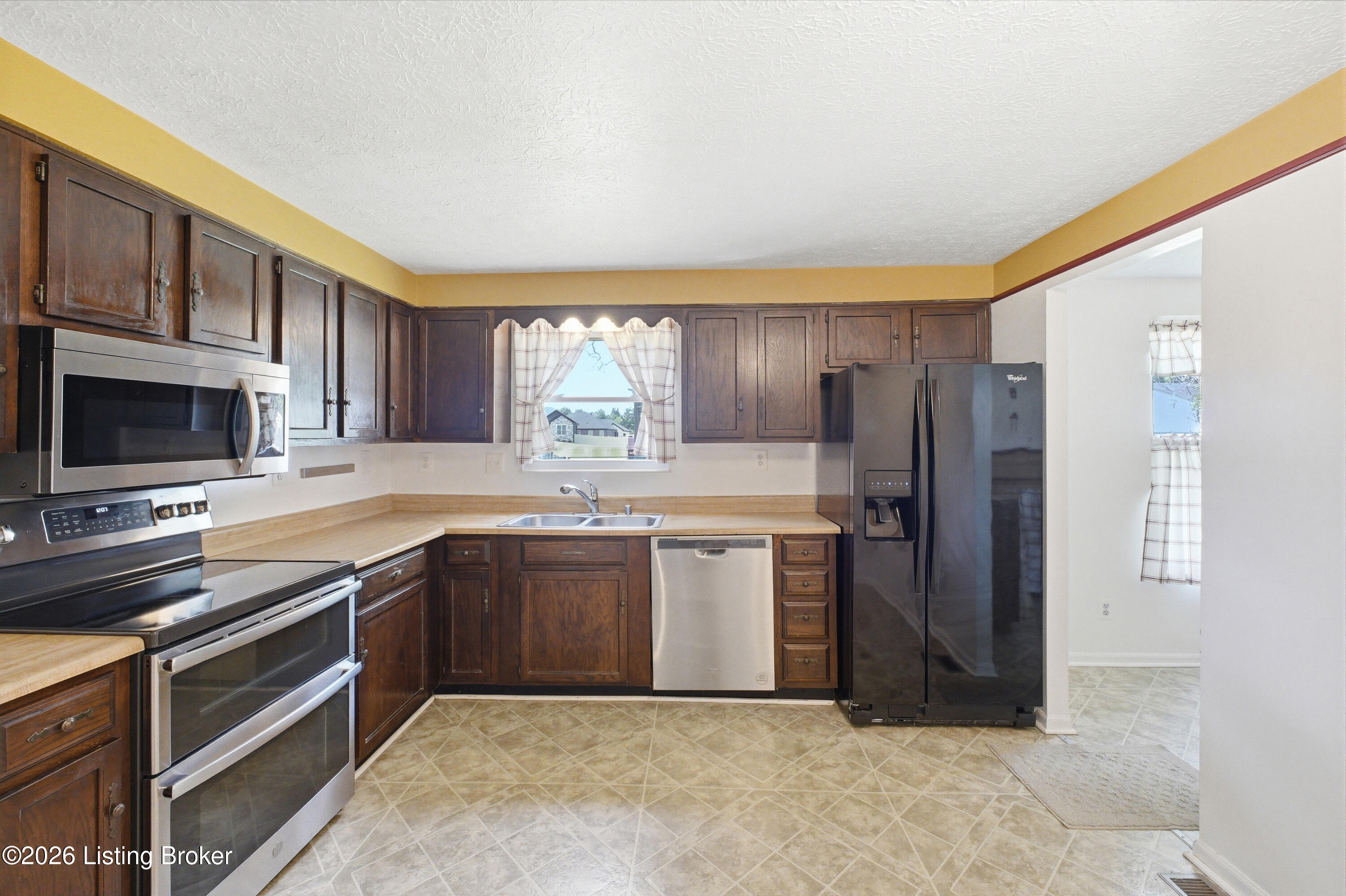277 Fortney Ln Property Photo 17