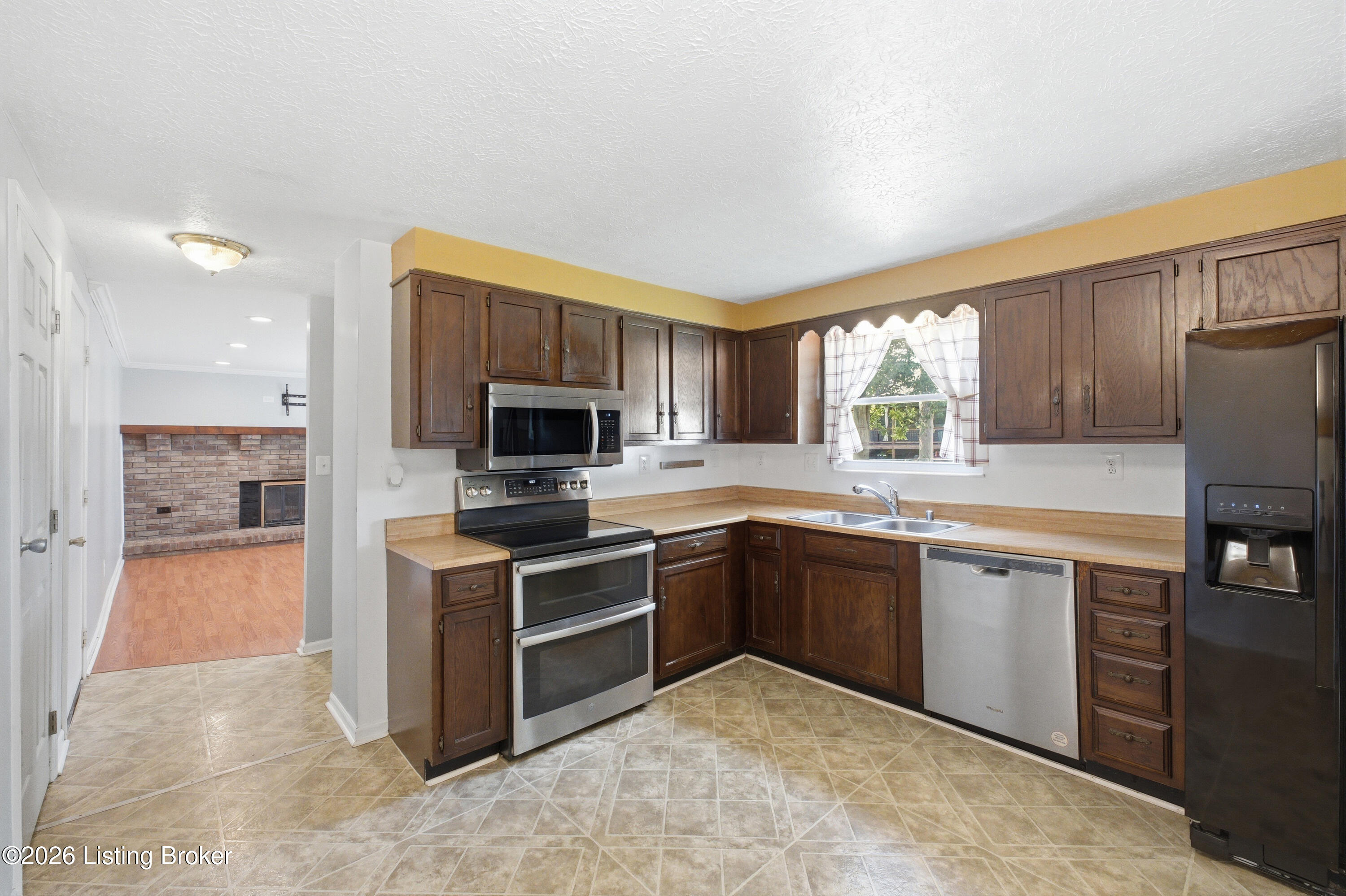 277 Fortney Ln Property Photo 18