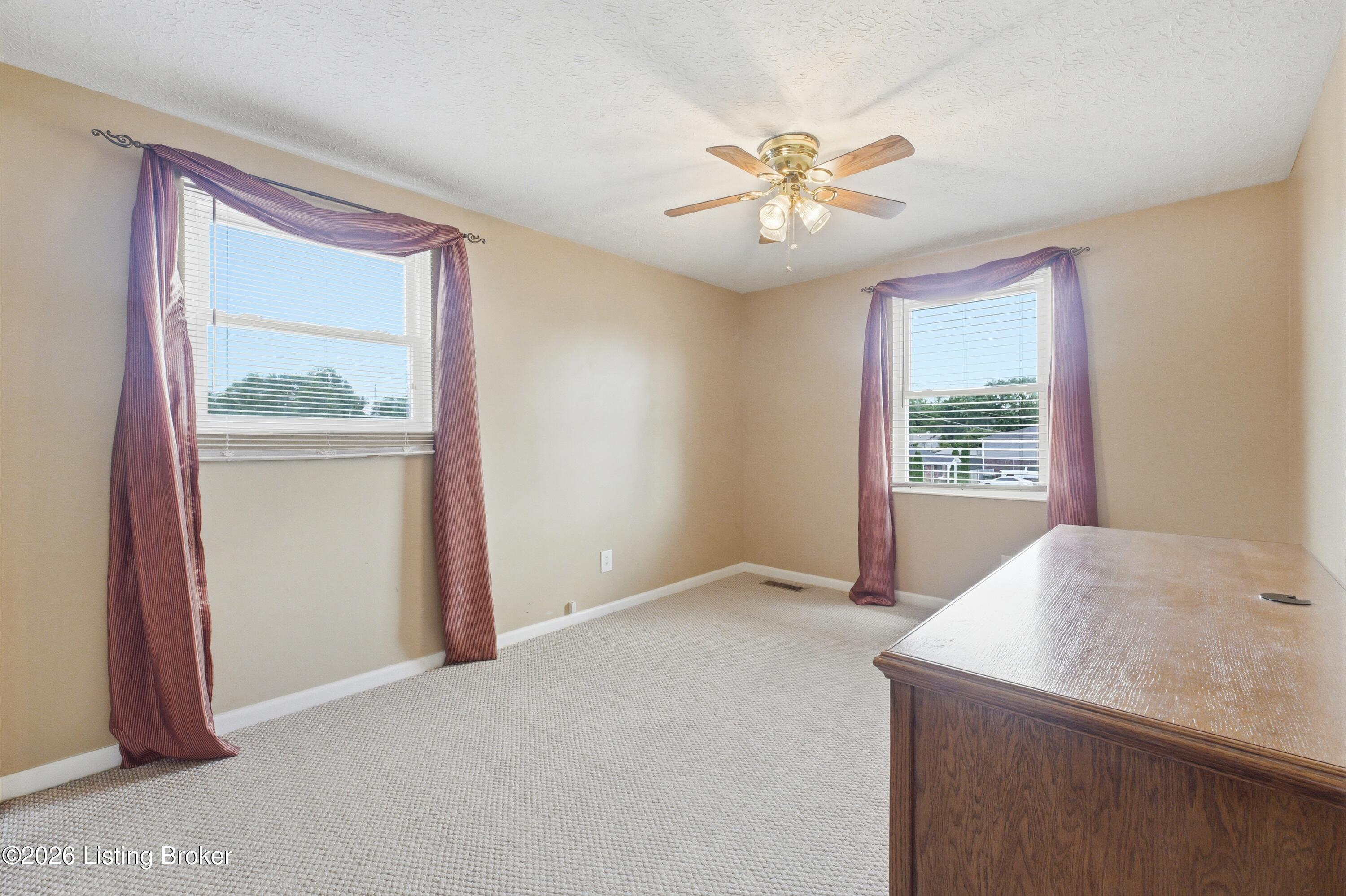 277 Fortney Ln Property Photo 33