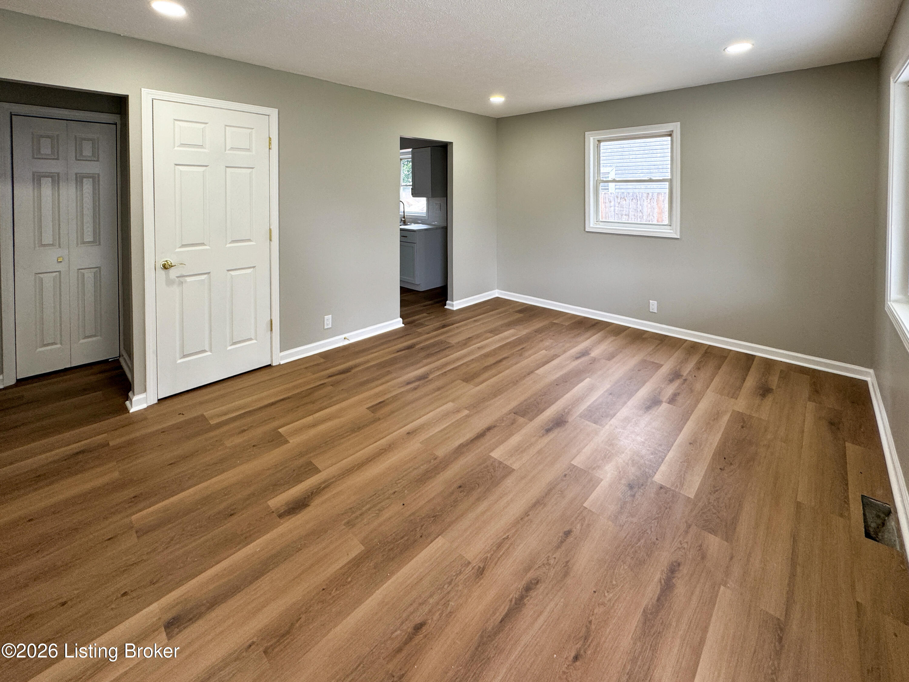 1728 Nelson Ave Property Photo 10