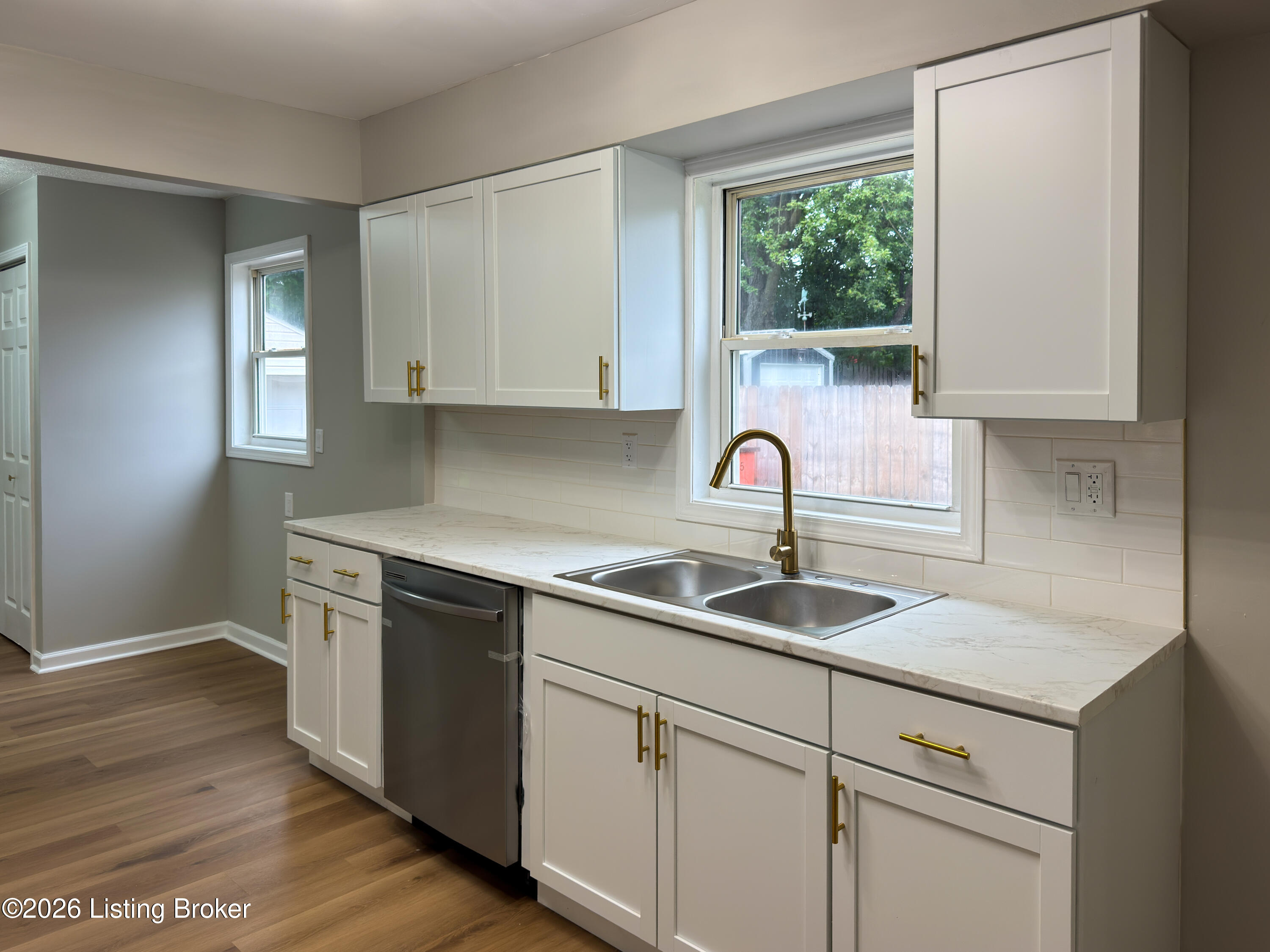1728 Nelson Ave Property Photo 13