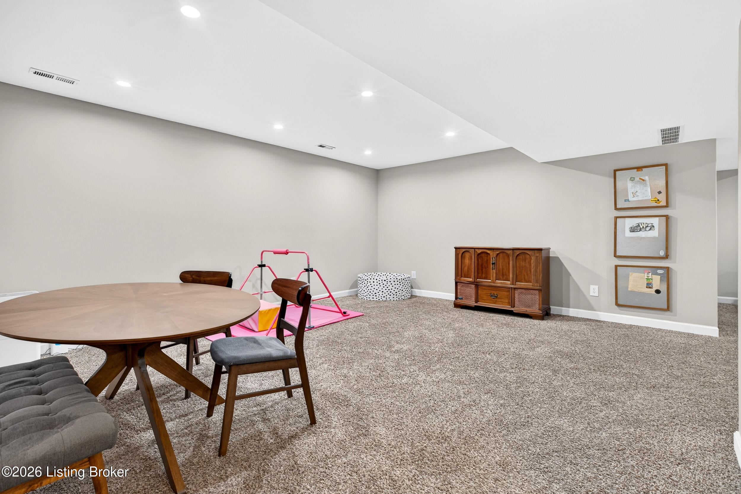 810 Abingdon Cir Property Photo 57