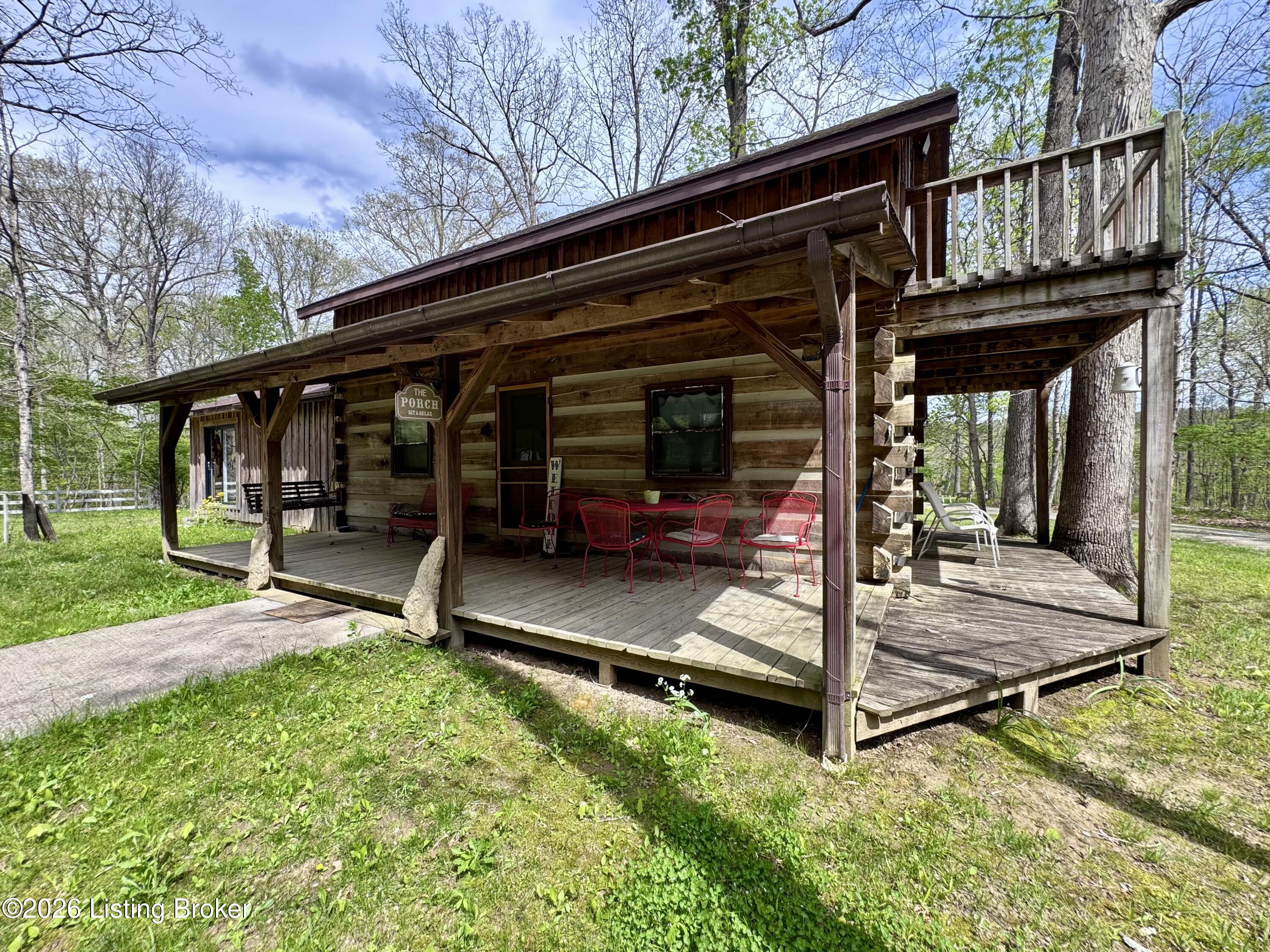 285 Parkside Ln Property Photo 1