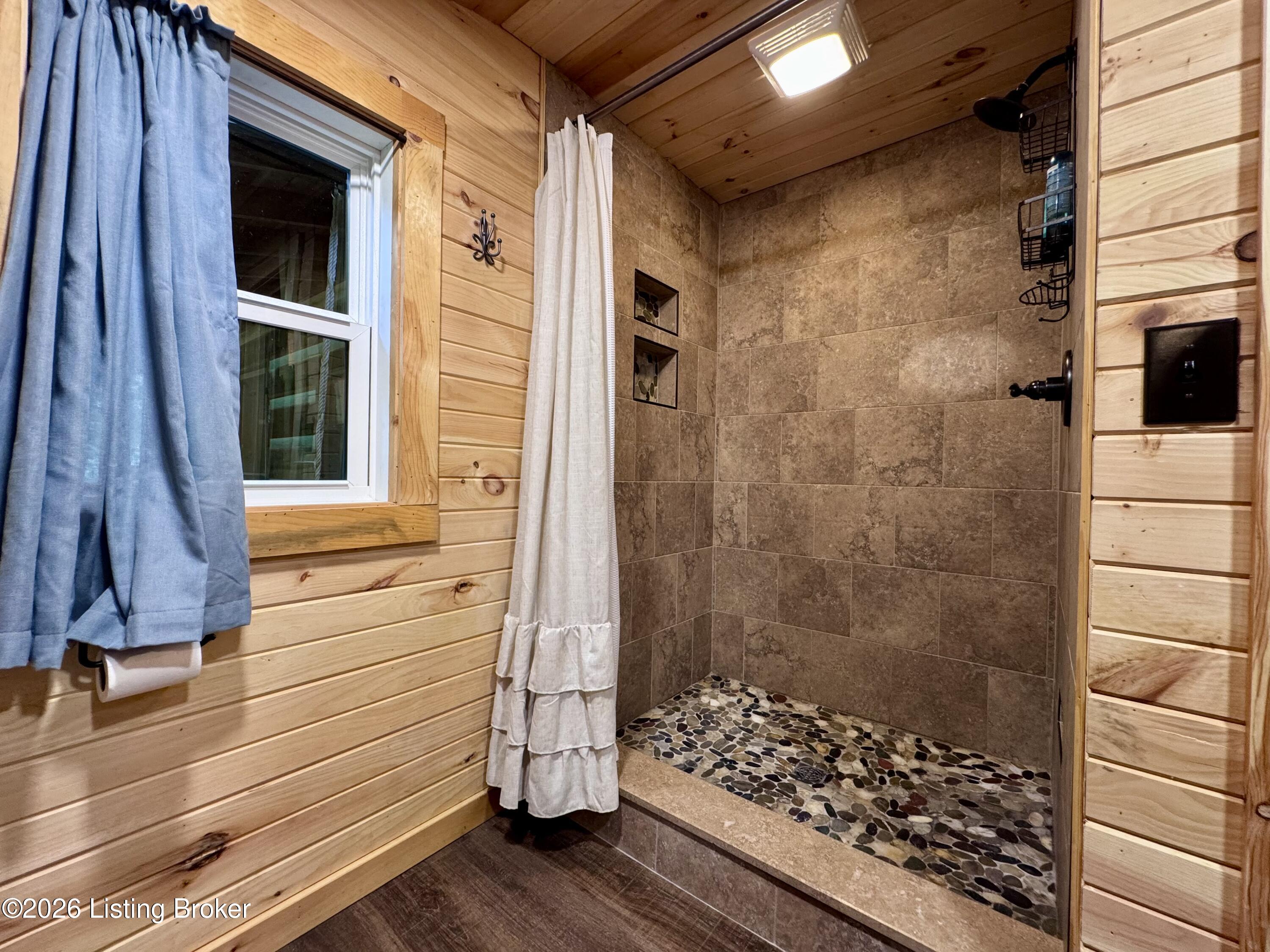 285 Parkside Ln Property Photo 23