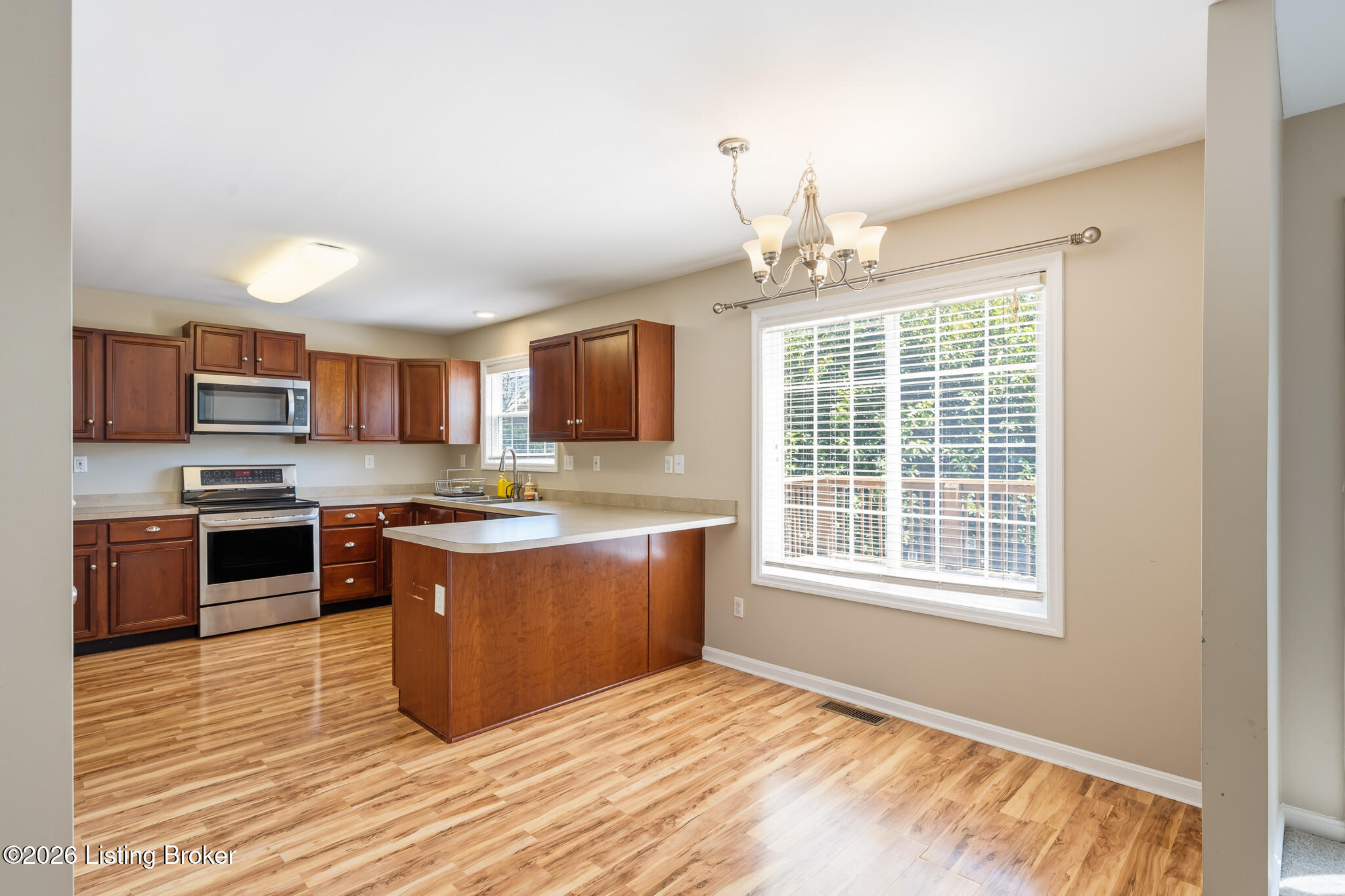 10904 Keene Rd Property Photo 4