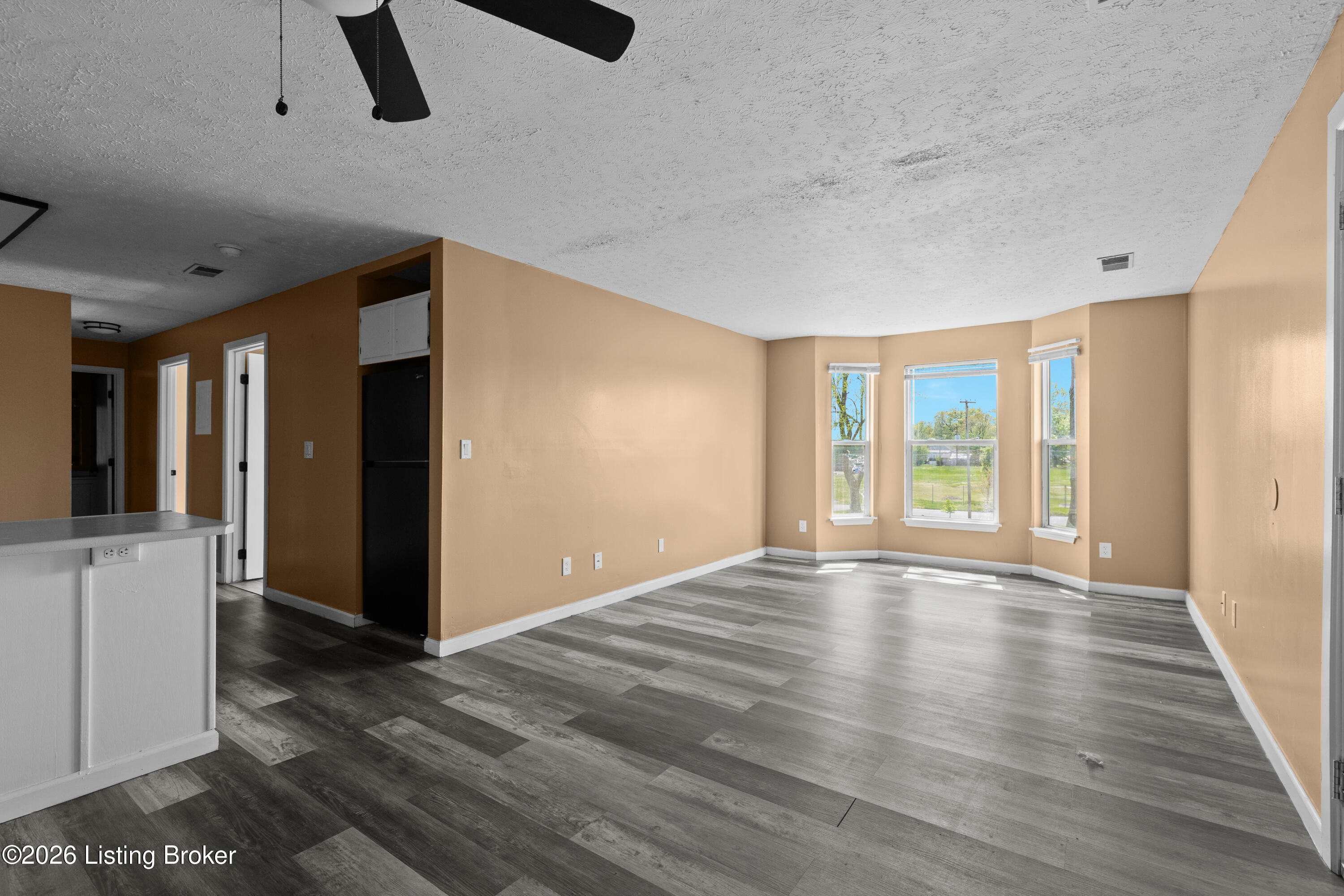 2430 Mckindree Ct Property Photo 2