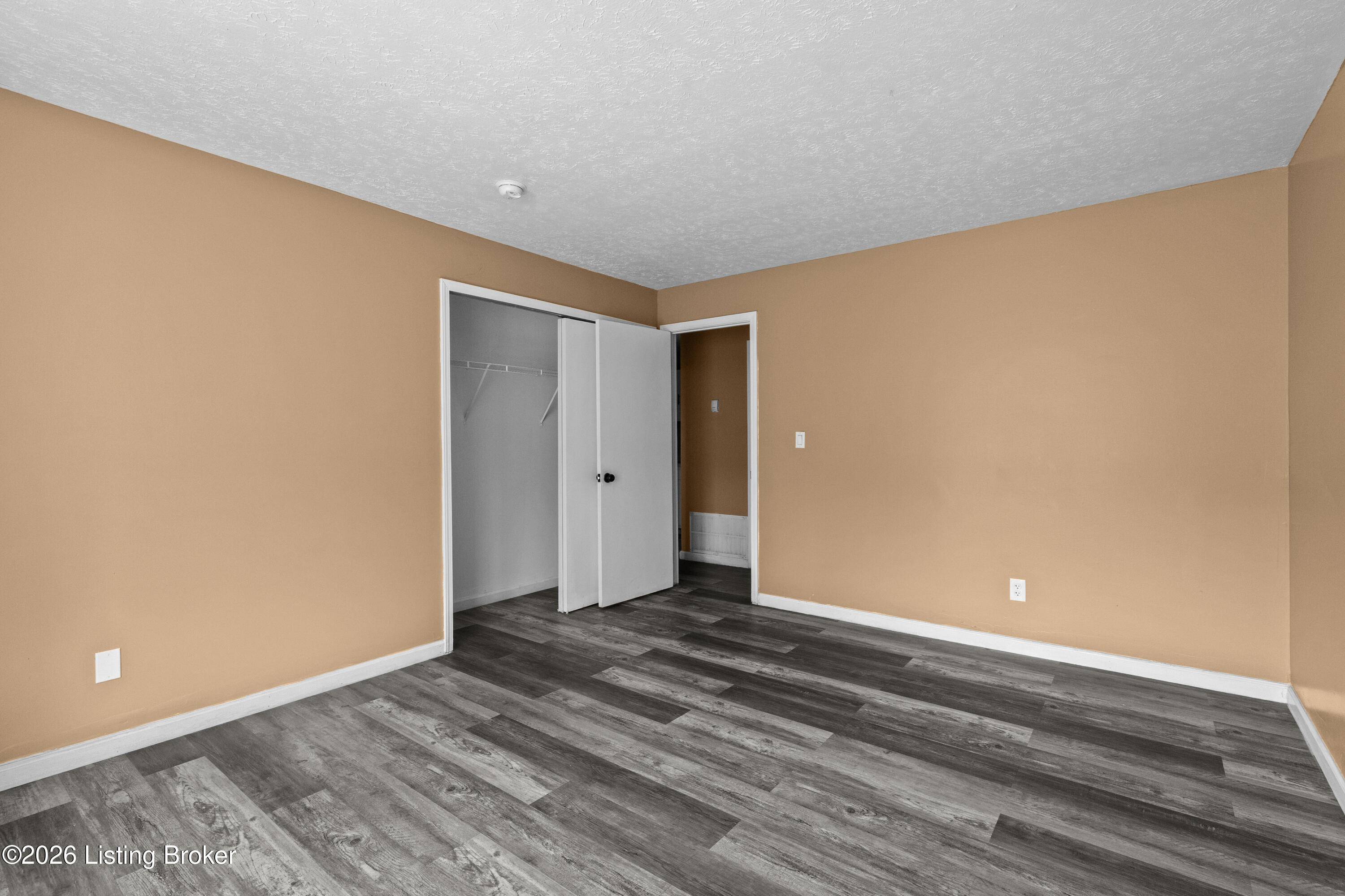 2430 Mckindree Ct Property Photo 6