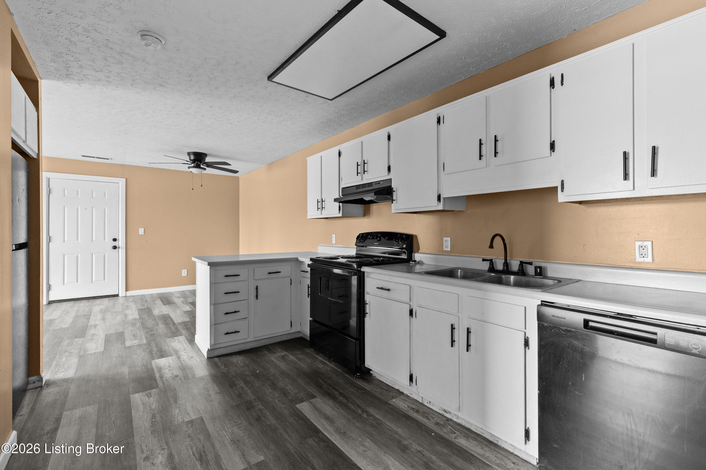 2430 Mckindree Ct Property Photo 10