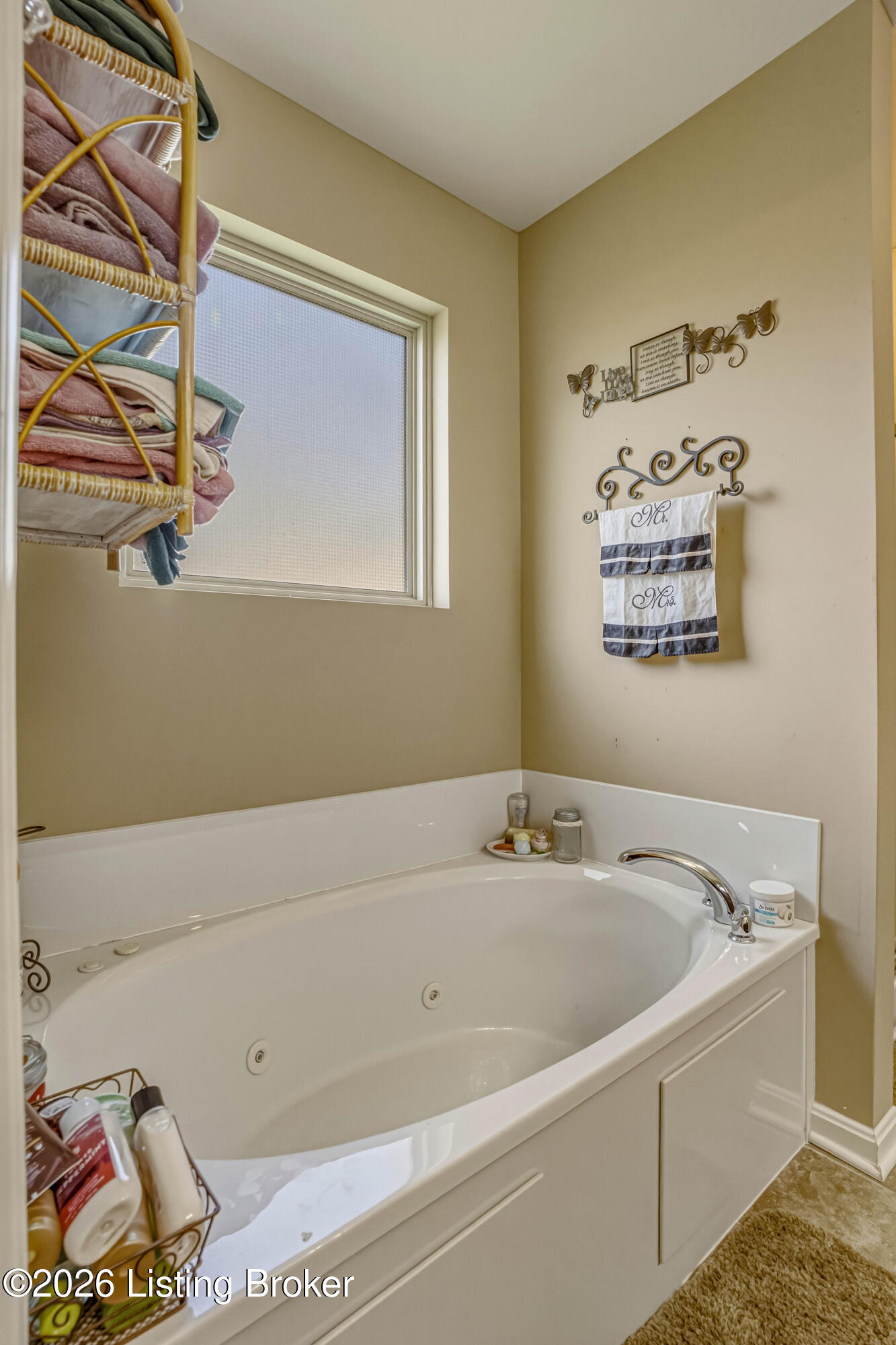 7011 Hollow Oaks Dr Property Photo 13