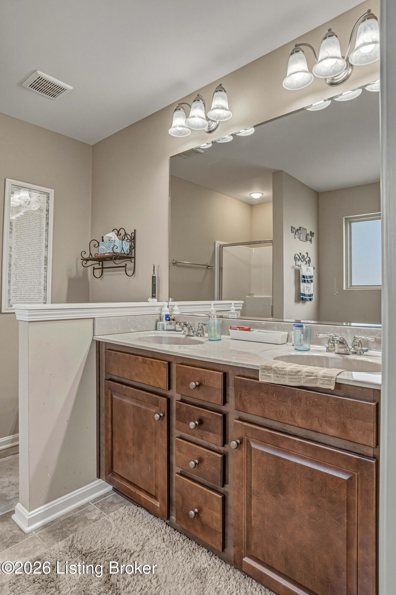 7011 Hollow Oaks Dr Property Photo 14
