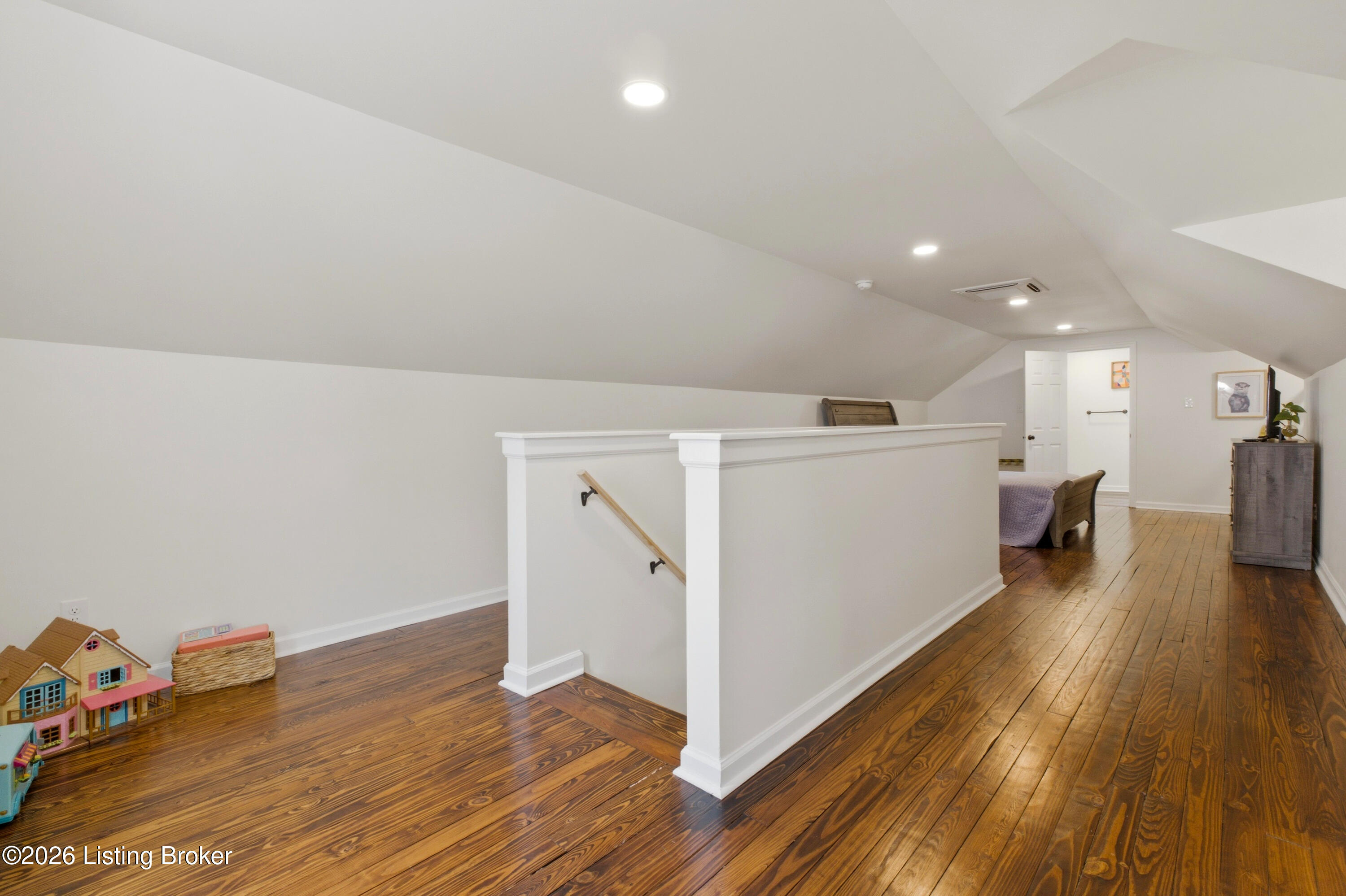 203 Abbott St Property Photo 40