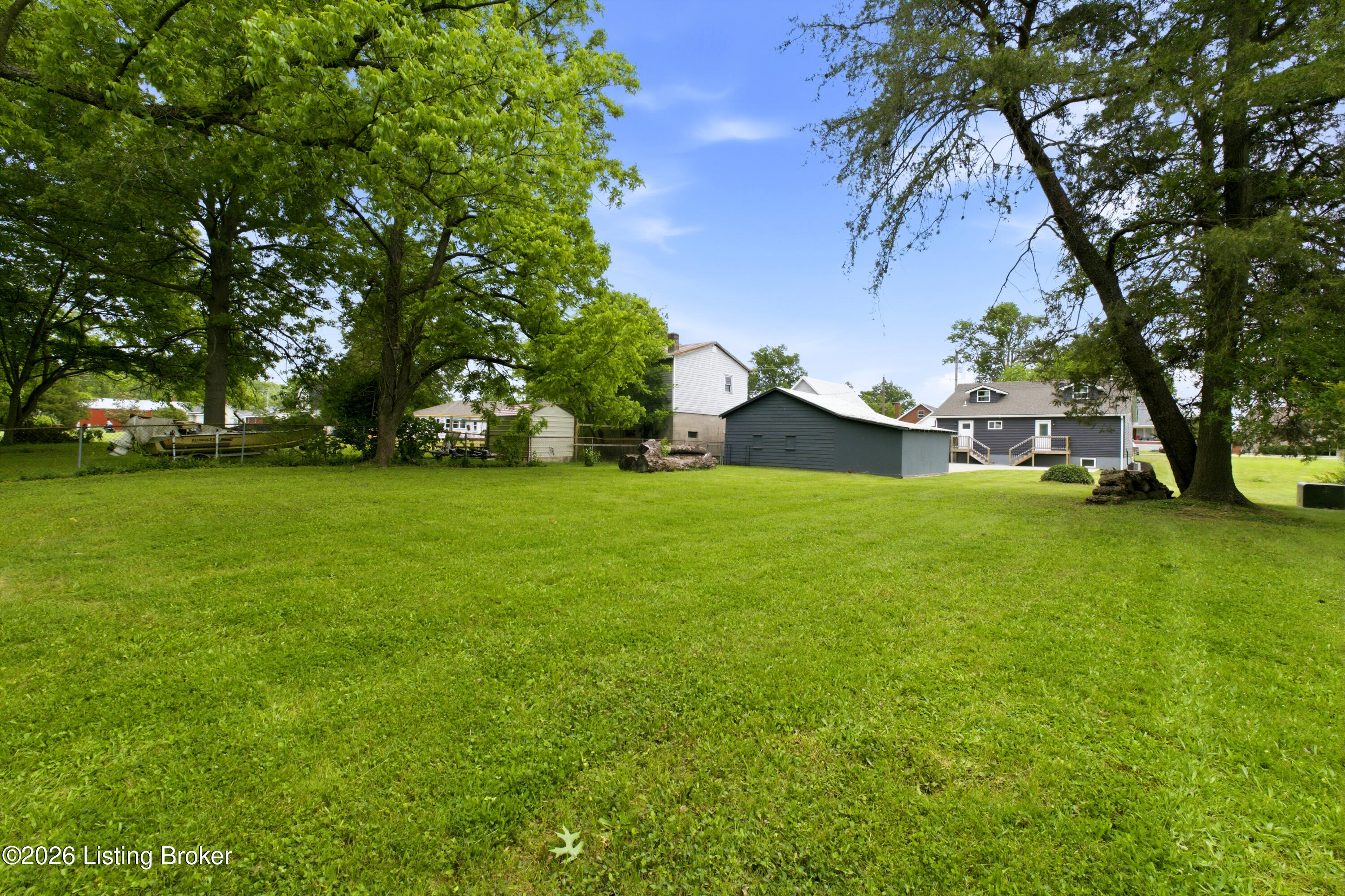 203 Abbott St Property Photo 41