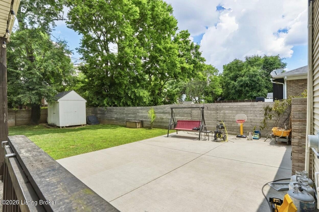 8724 Loch Lea Ln Property Photo 28