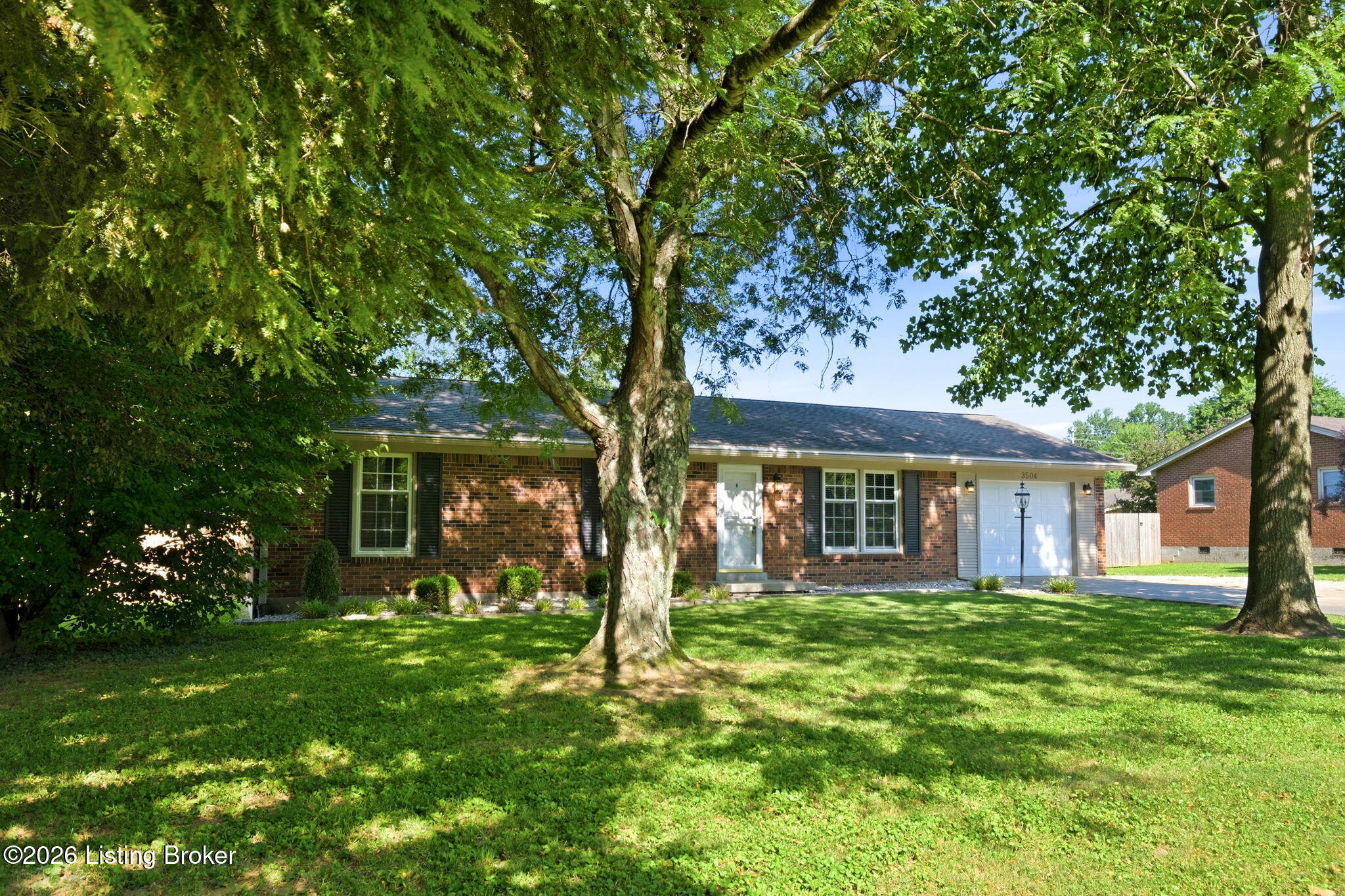 3504 Donna Ln Property Photo 4