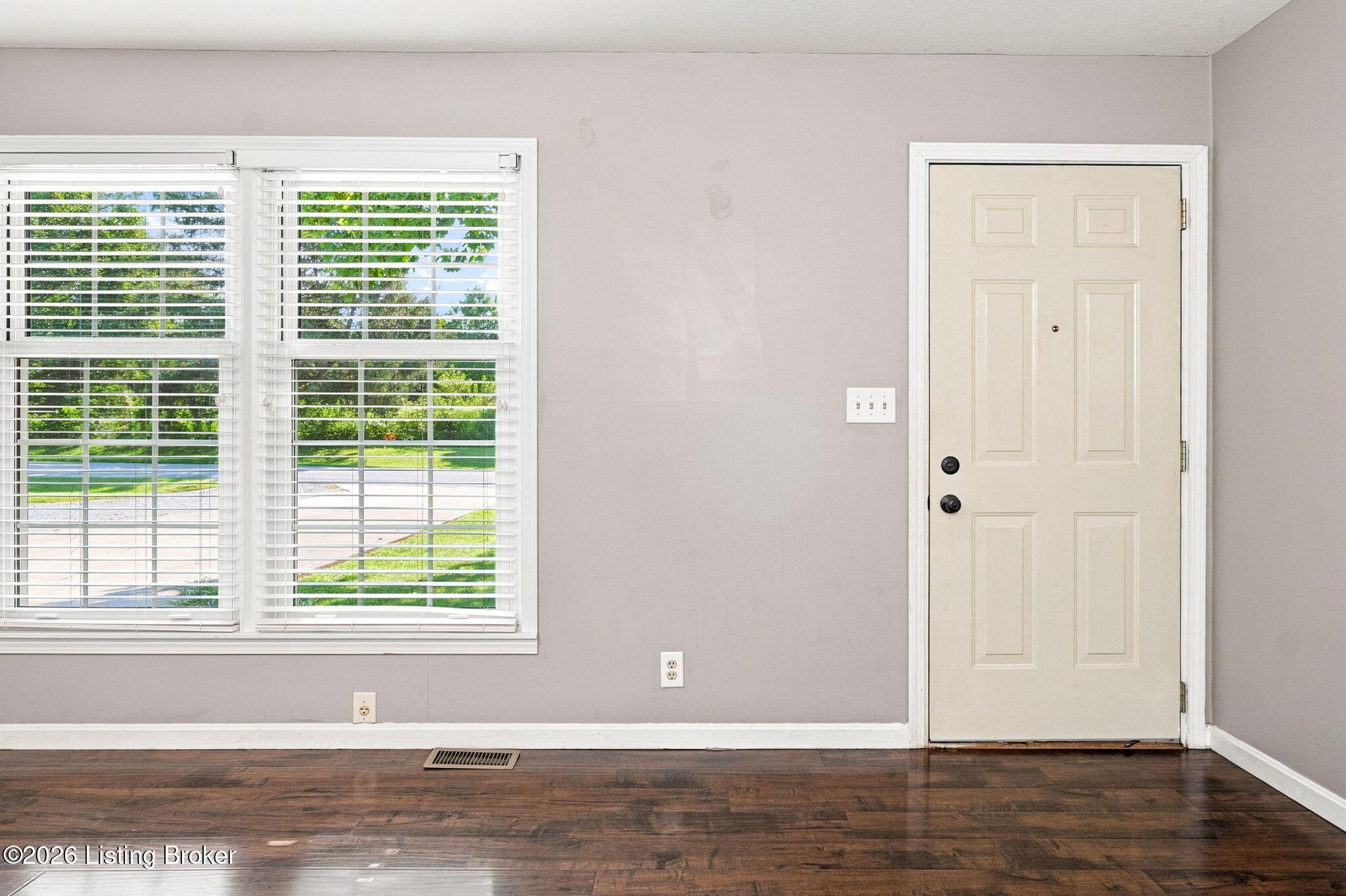 3504 Donna Ln Property Photo 16
