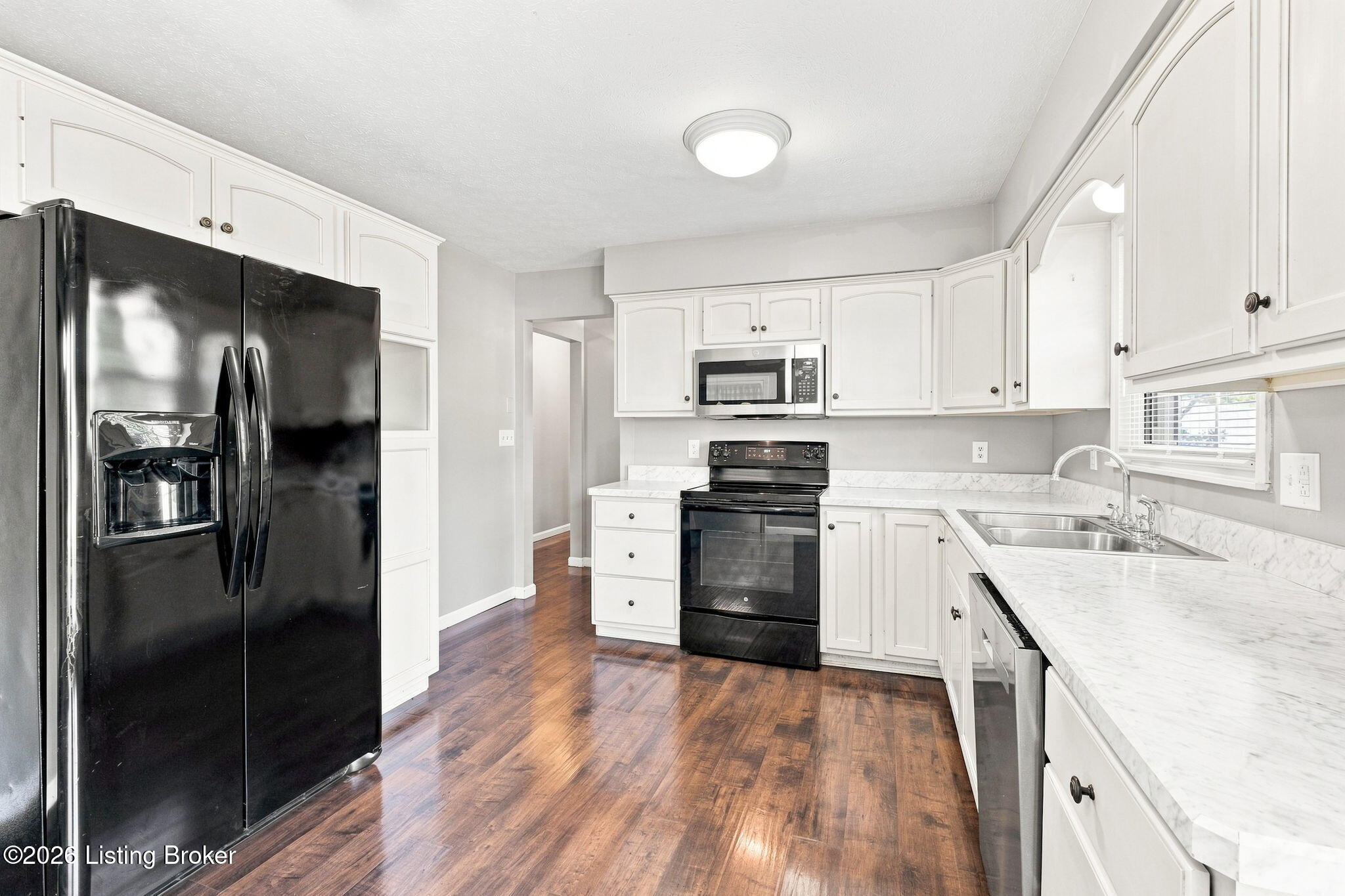 3504 Donna Ln Property Photo 22