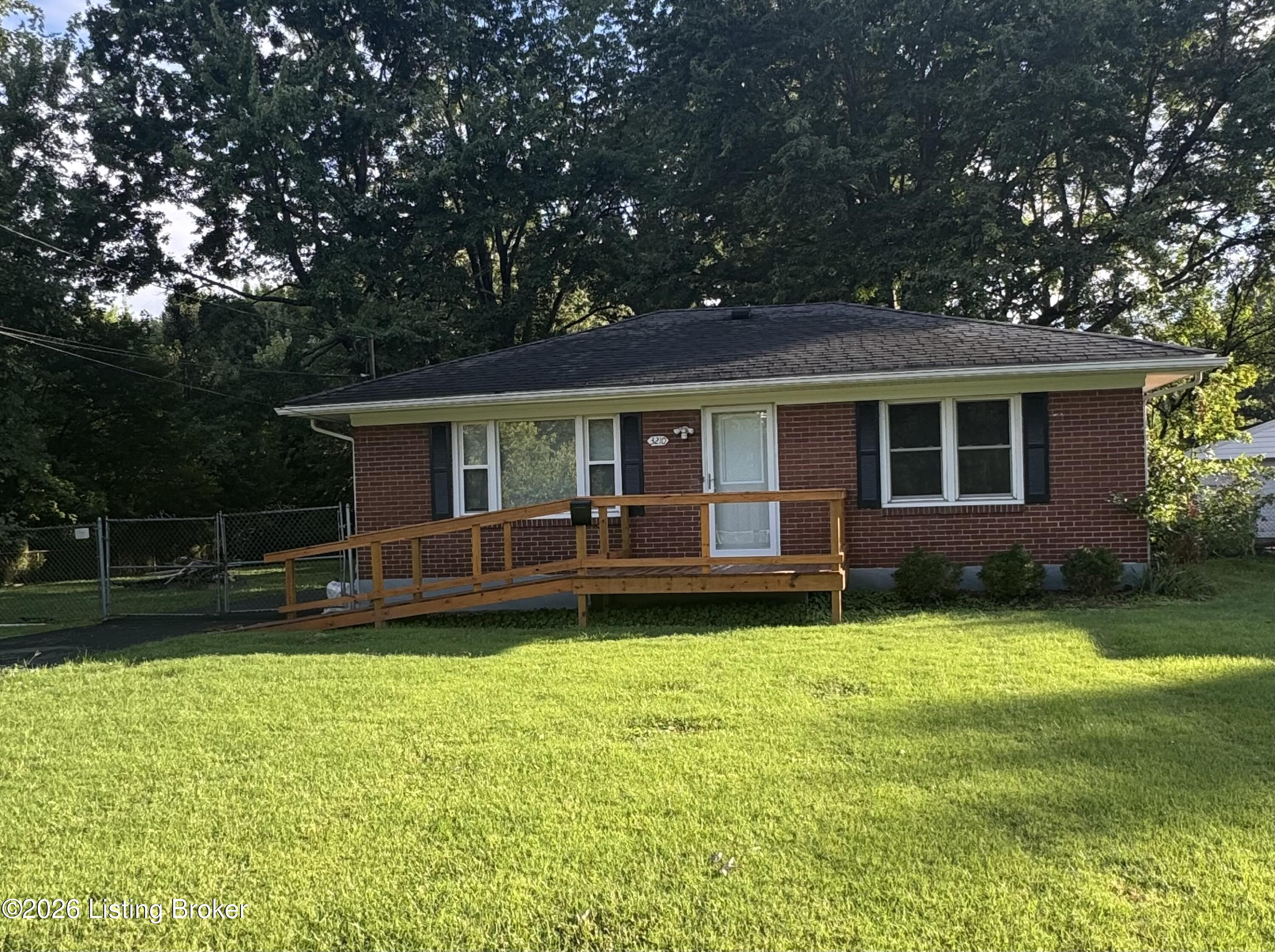 3210 New Lynnview Dr Property Photo 1