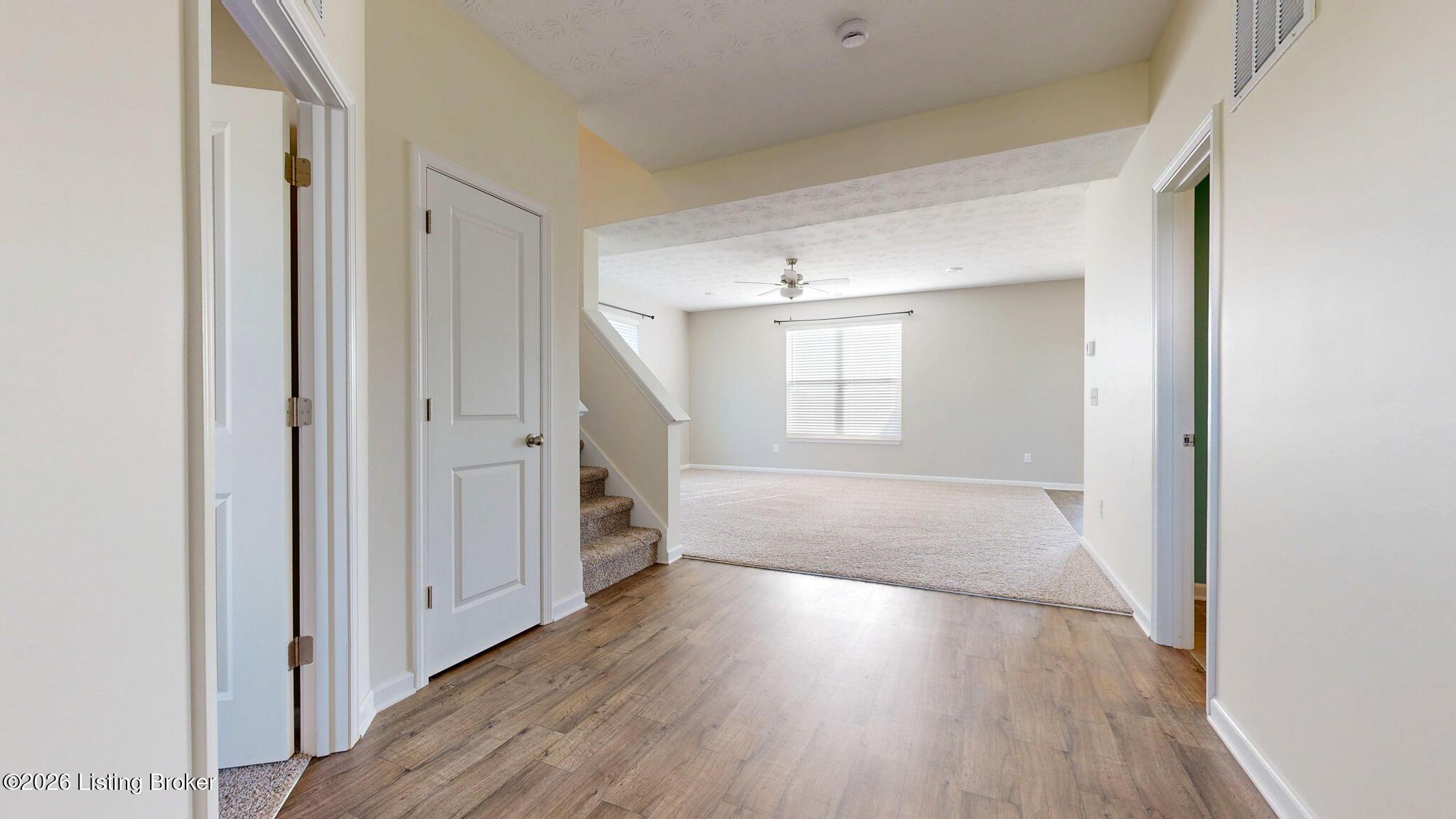 1070 Stratton Way Property Photo 2