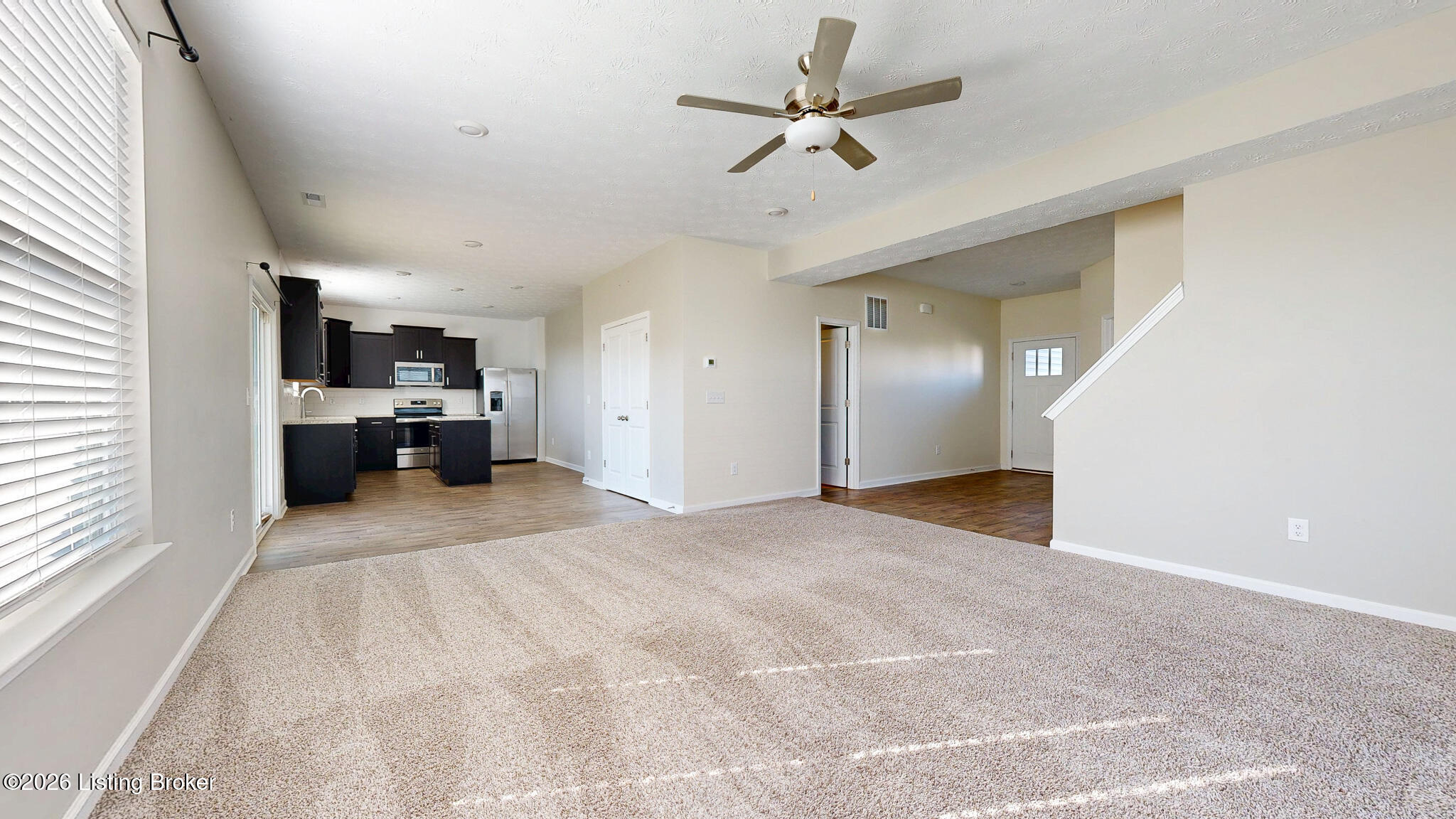 1070 Stratton Way Property Photo 11