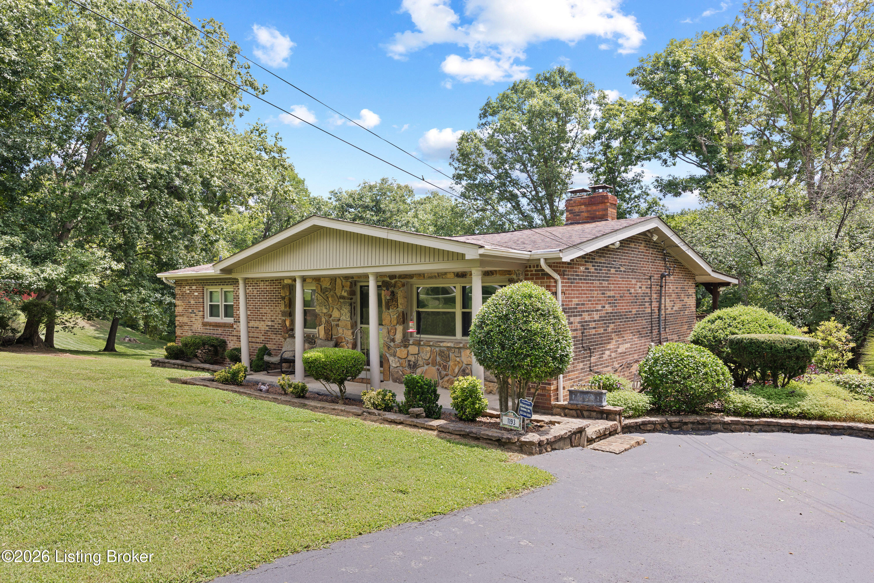 1193 Castlerock Dr Property Photo 6