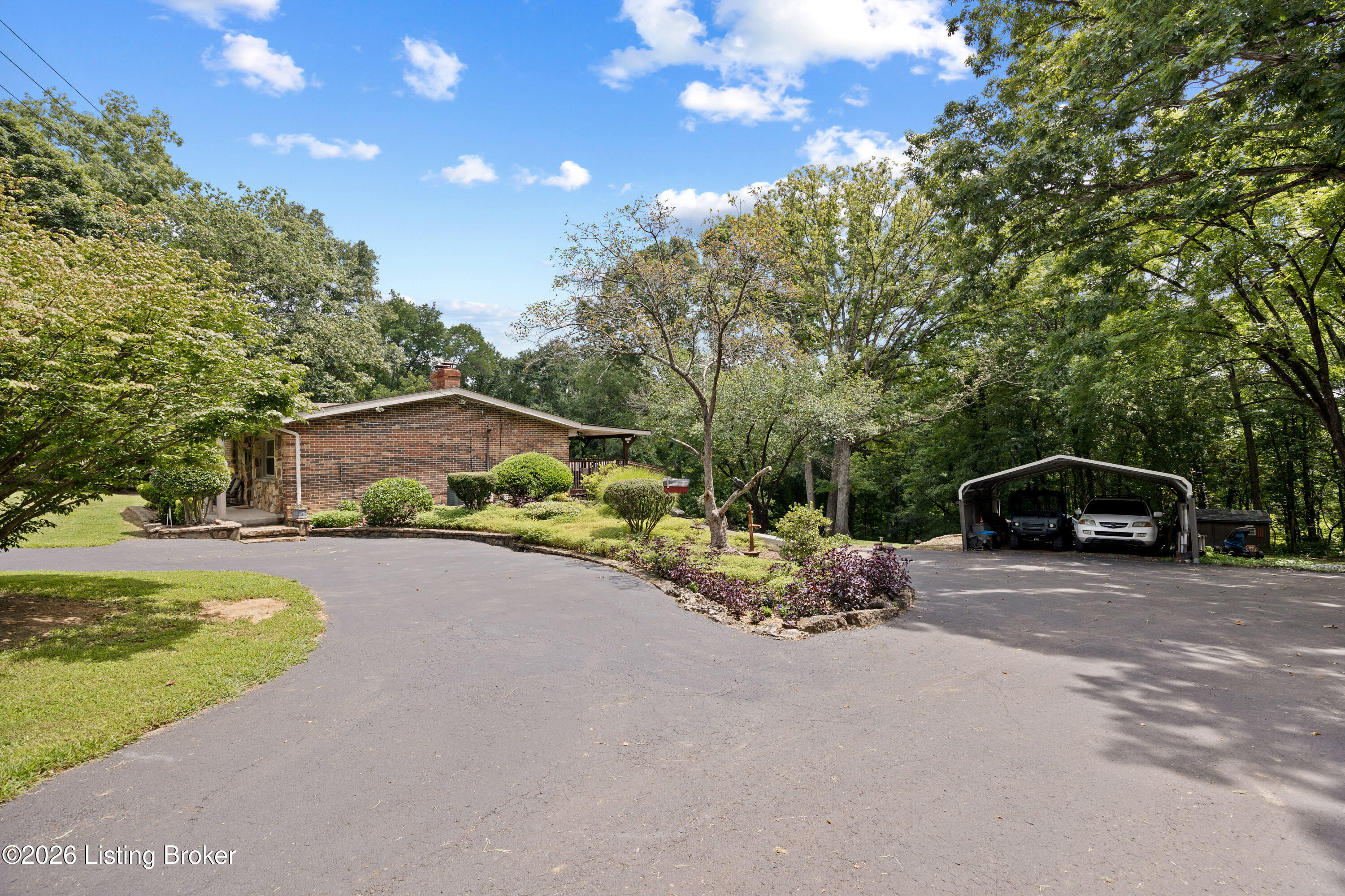 1193 Castlerock Dr Property Photo 7