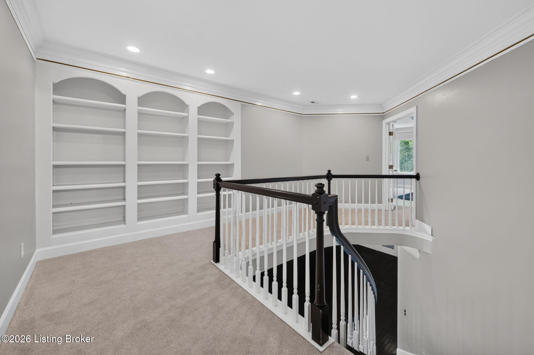 8800 Wooded Trail Ct Property Photo 18