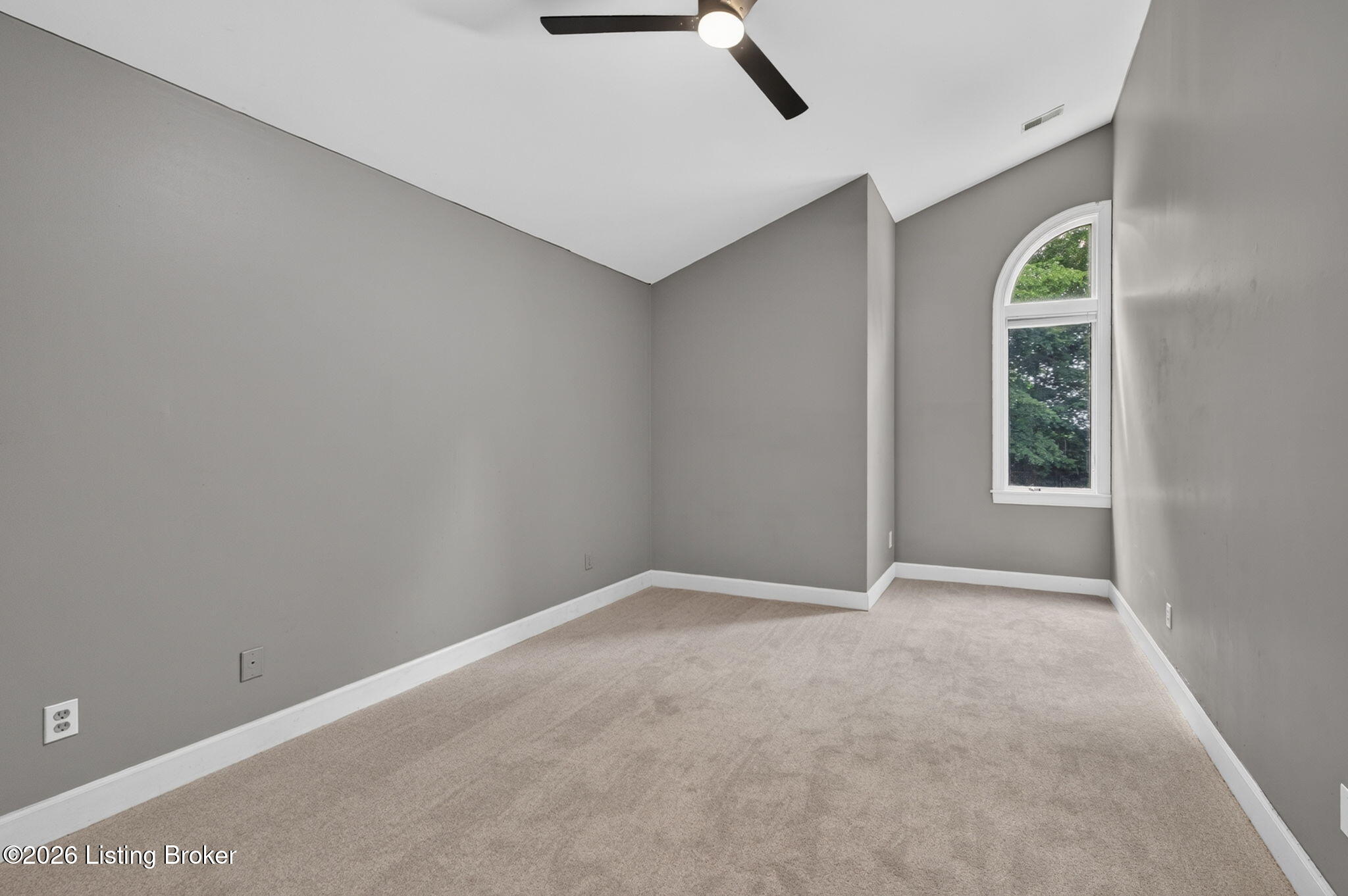 8800 Wooded Trail Ct Property Photo 19