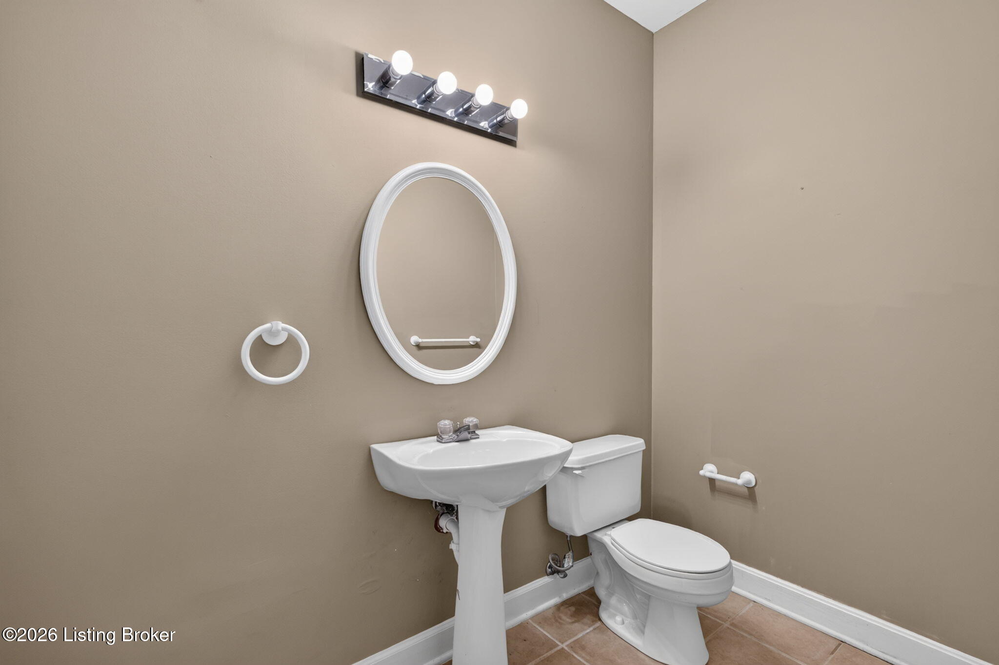 8800 Wooded Trail Ct Property Photo 37