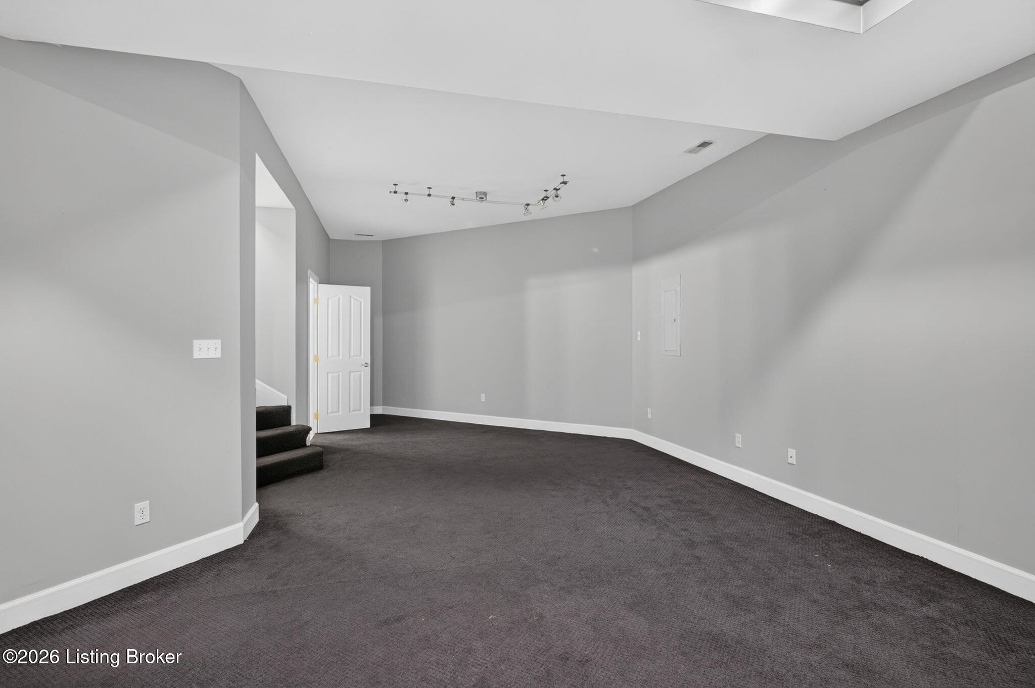 8800 Wooded Trail Ct Property Photo 40