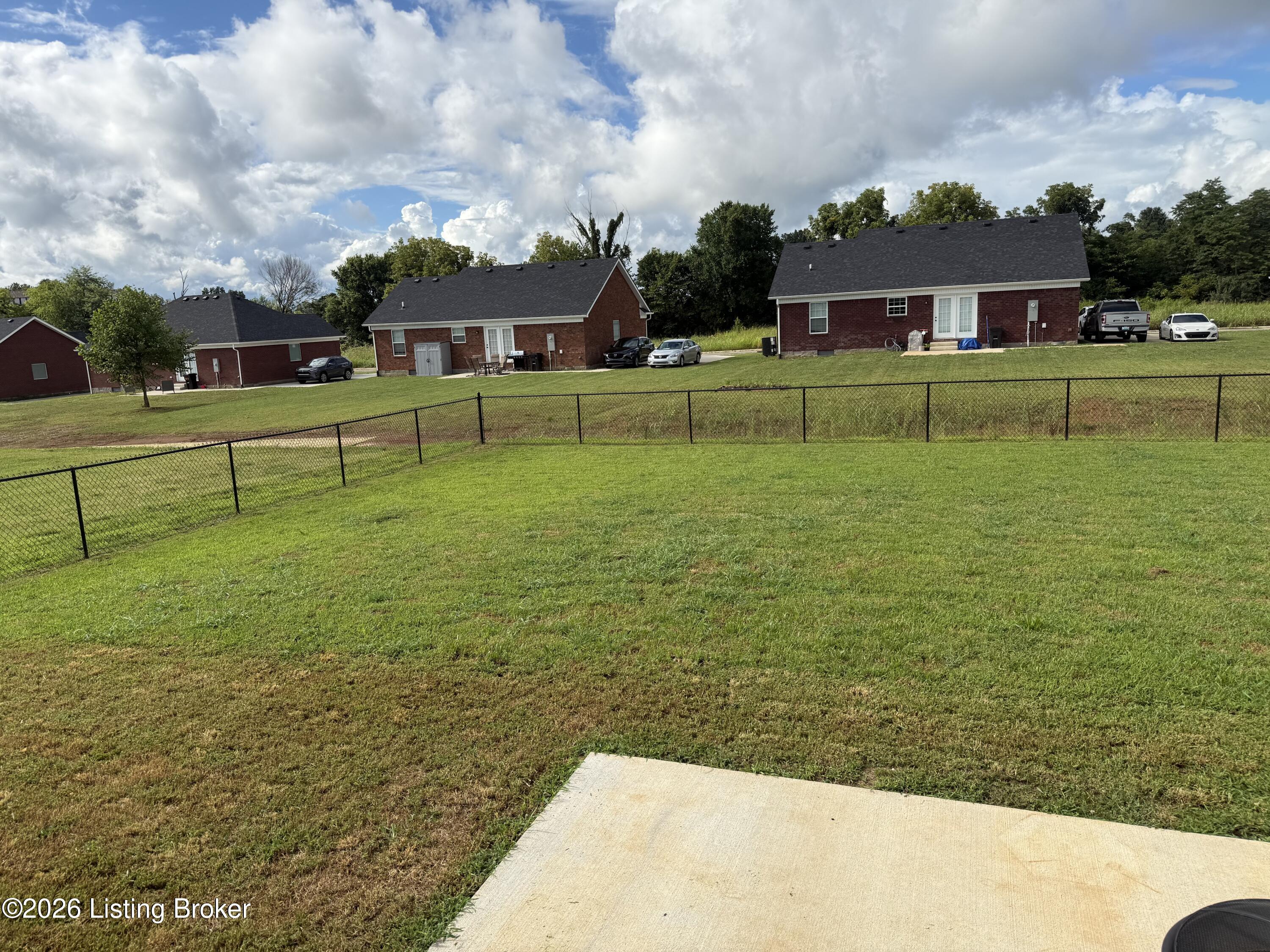 104 Flagstaff Dr Property Photo 4