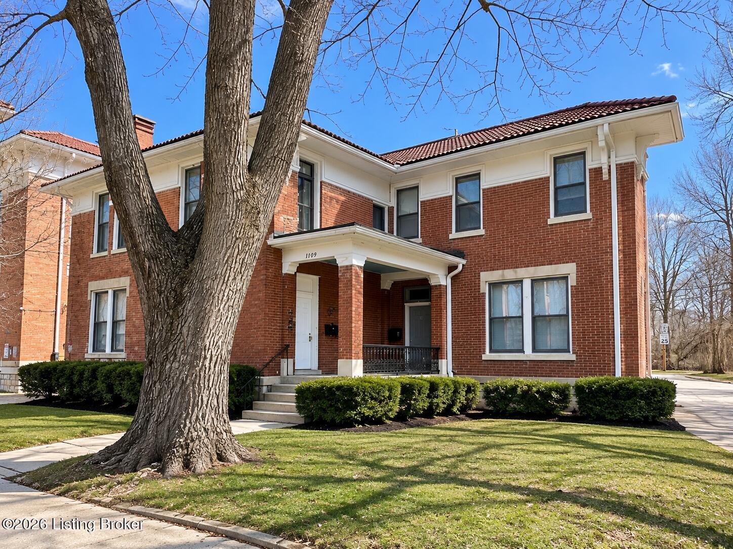 1109 E Kentucky St 3 Property Photo 1
