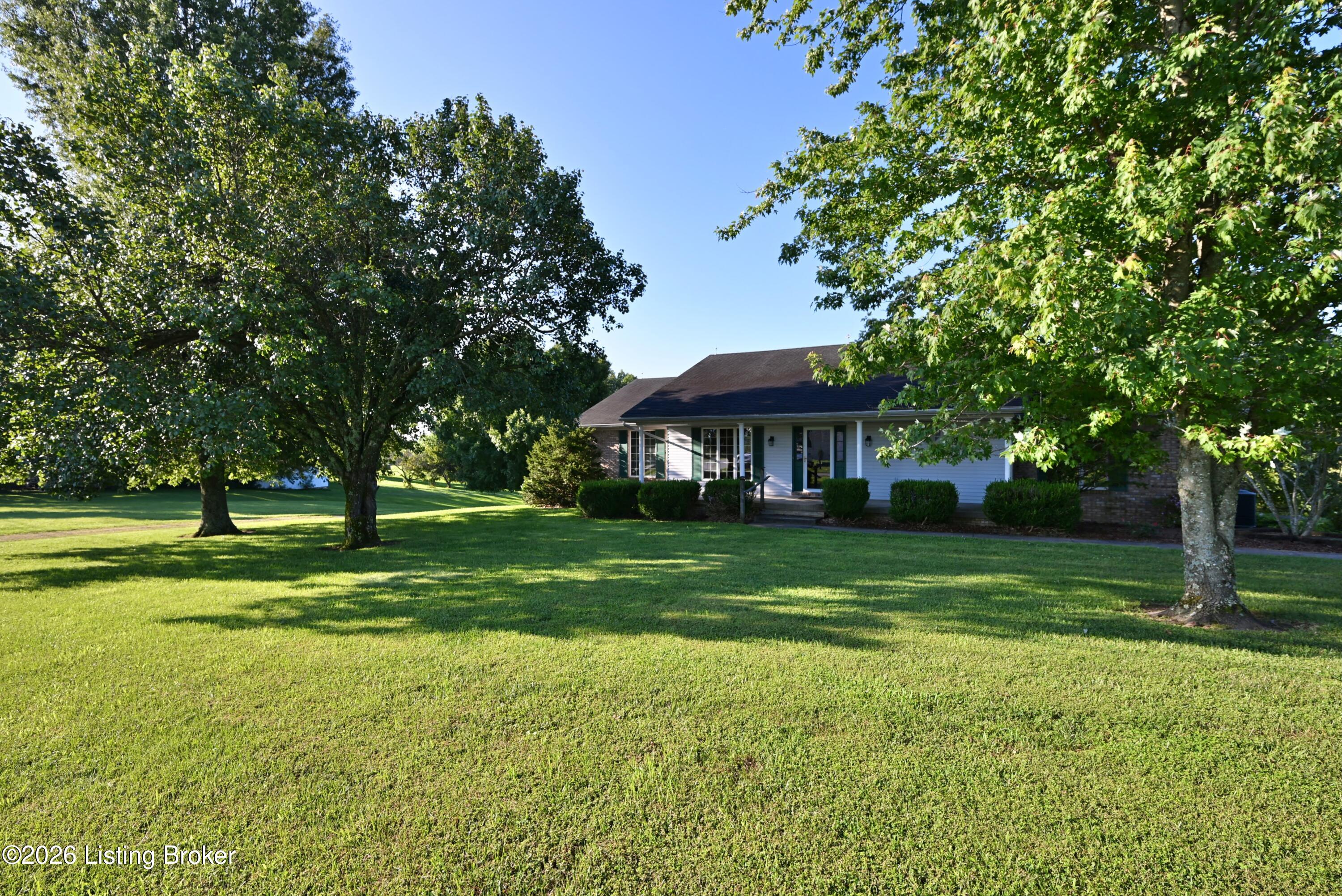 290 Hochstrasser Rd Property Photo 5